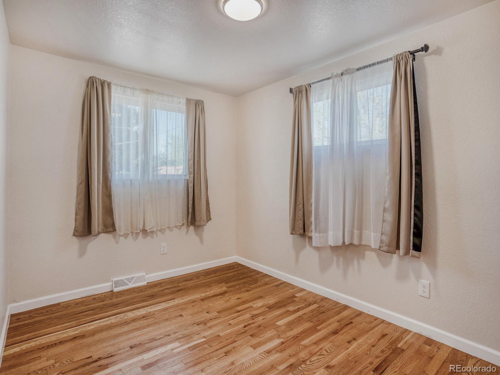 MLS Image #13 for 12187 e exposition avenue,aurora, Colorado