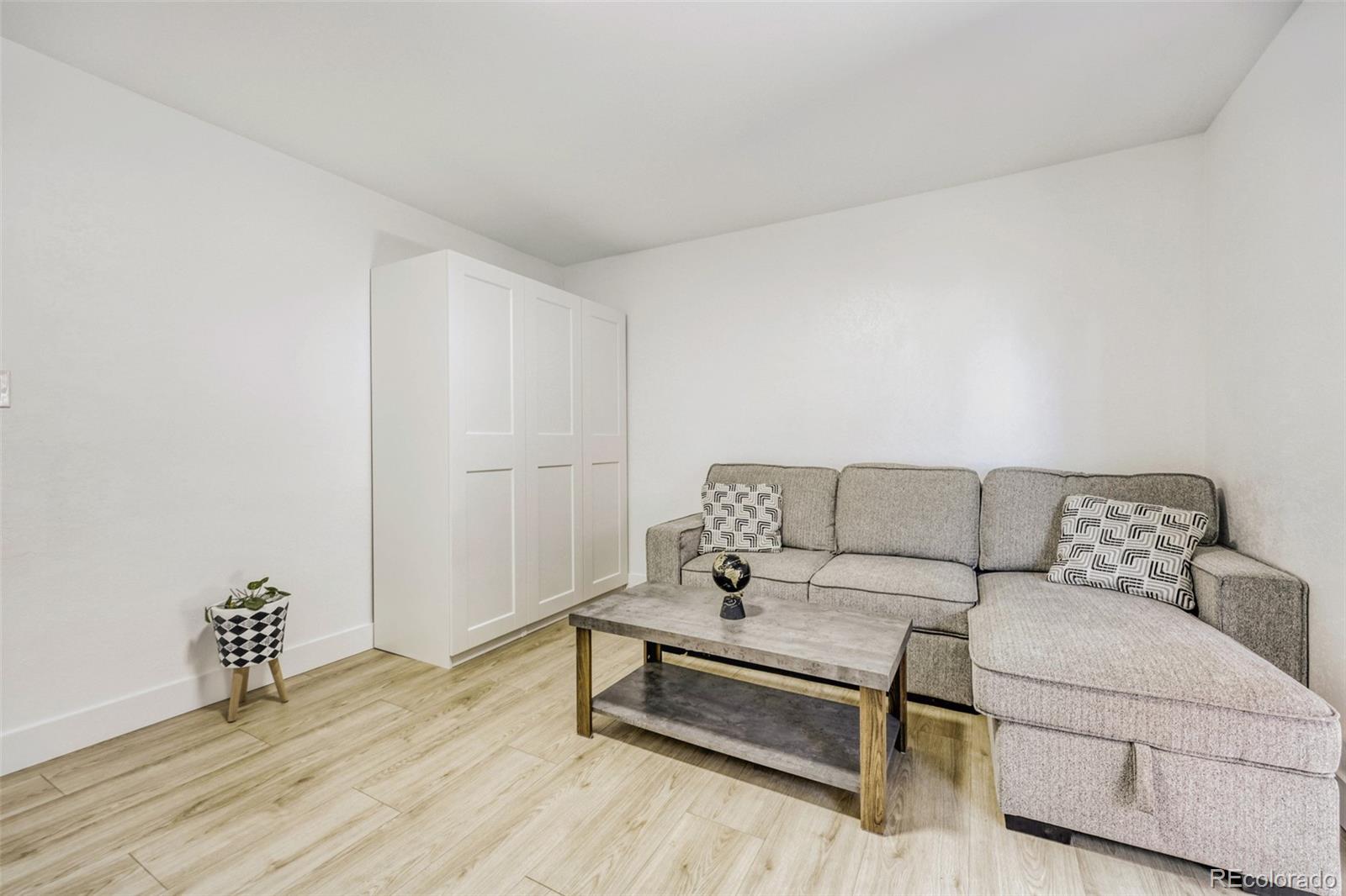 MLS Image #11 for 3855 s monaco street 103,denver, Colorado