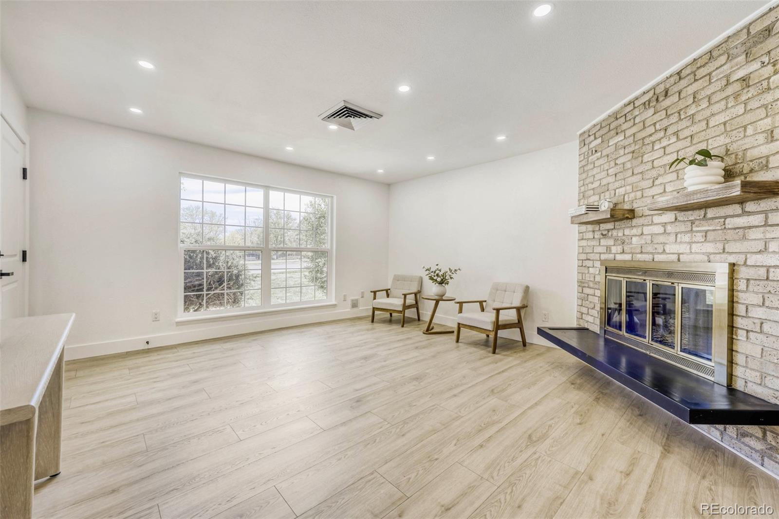 MLS Image #3 for 3855 s monaco street 103,denver, Colorado