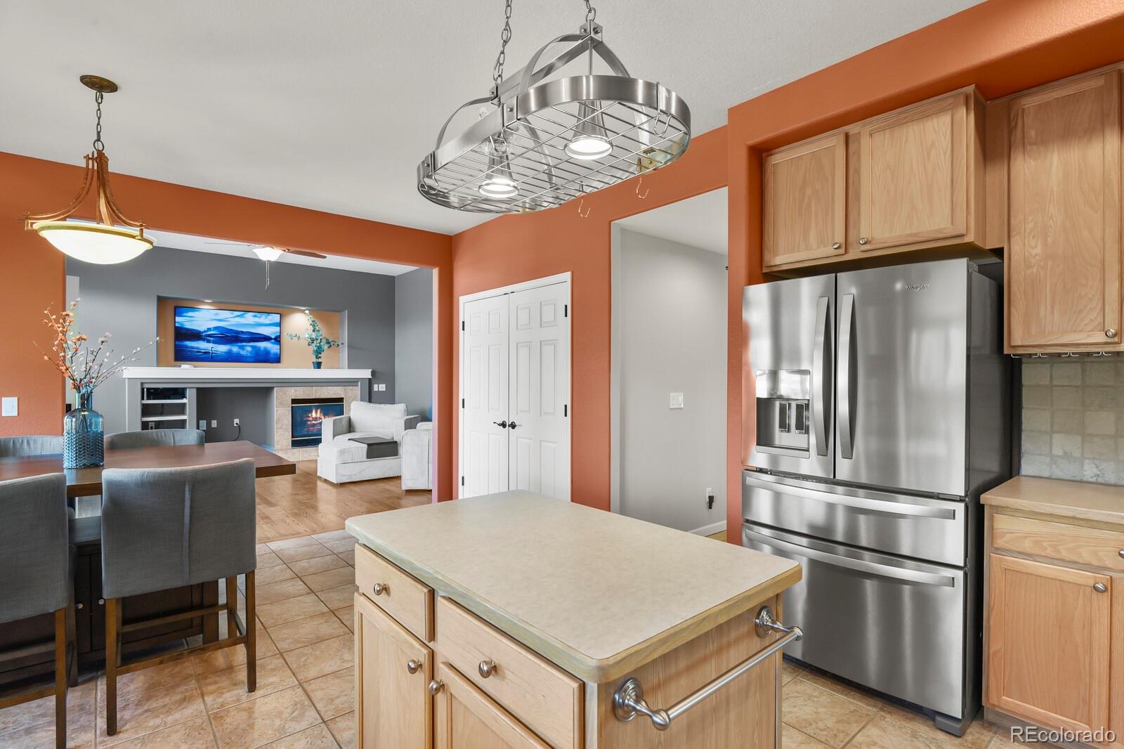 MLS Image #11 for 815  allen drive,longmont, Colorado
