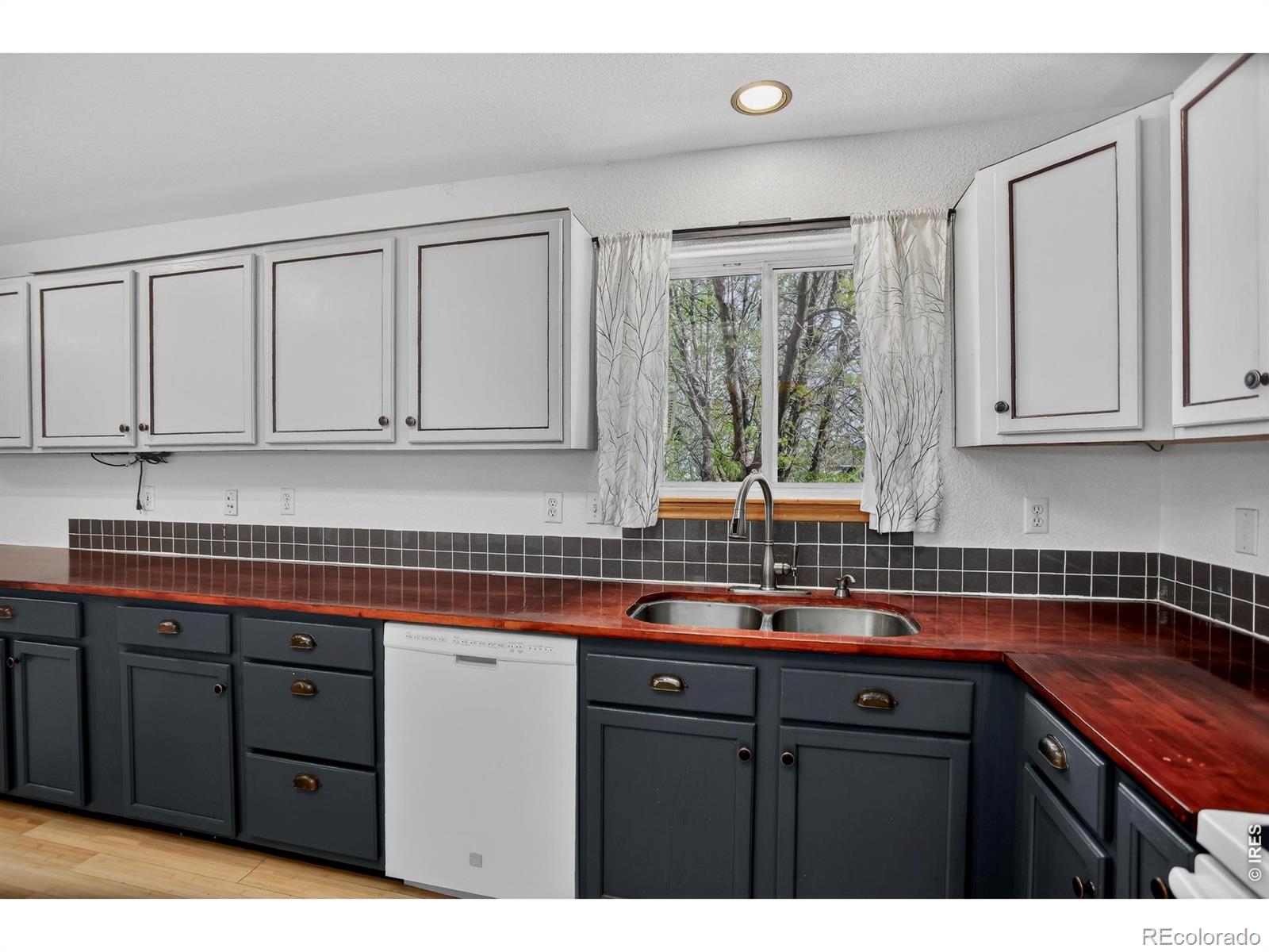 MLS Image #9 for 145  falcon circle,mead, Colorado