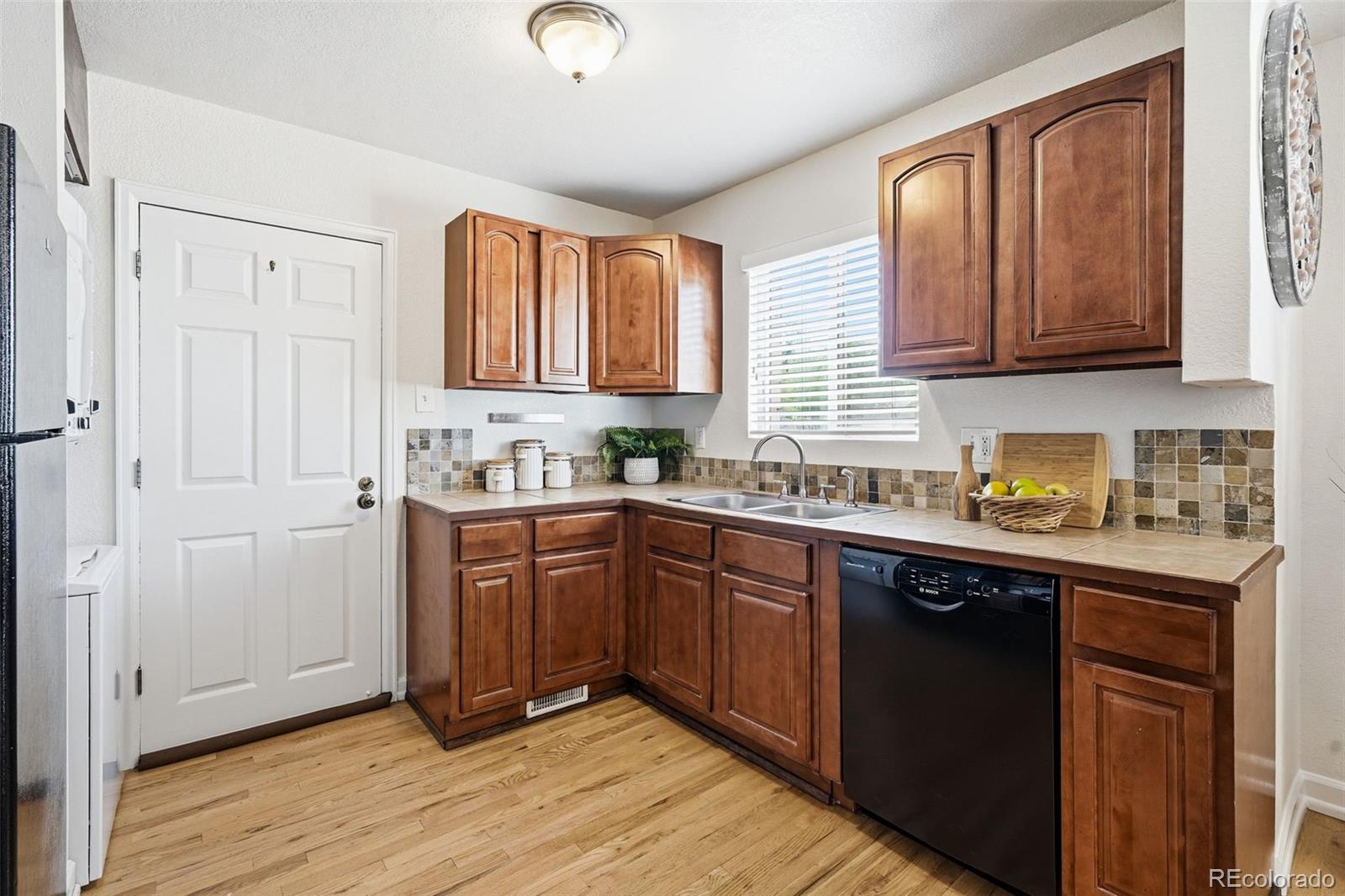 MLS Image #11 for 2701 w 1st avenue,denver, Colorado