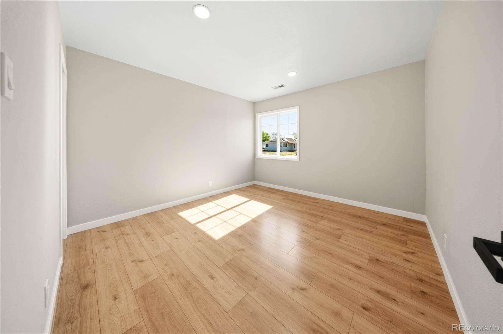 MLS Image #26 for 893 s tejon street,denver, Colorado