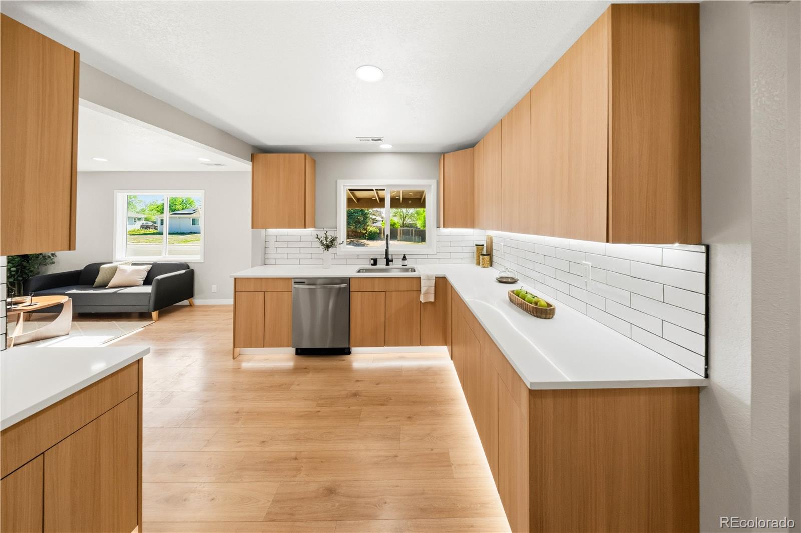 MLS Image #9 for 893 s tejon street,denver, Colorado