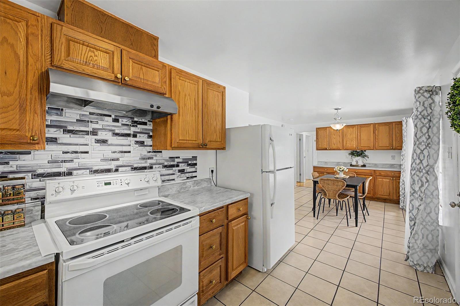 MLS Image #12 for 565  florence street,aurora, Colorado