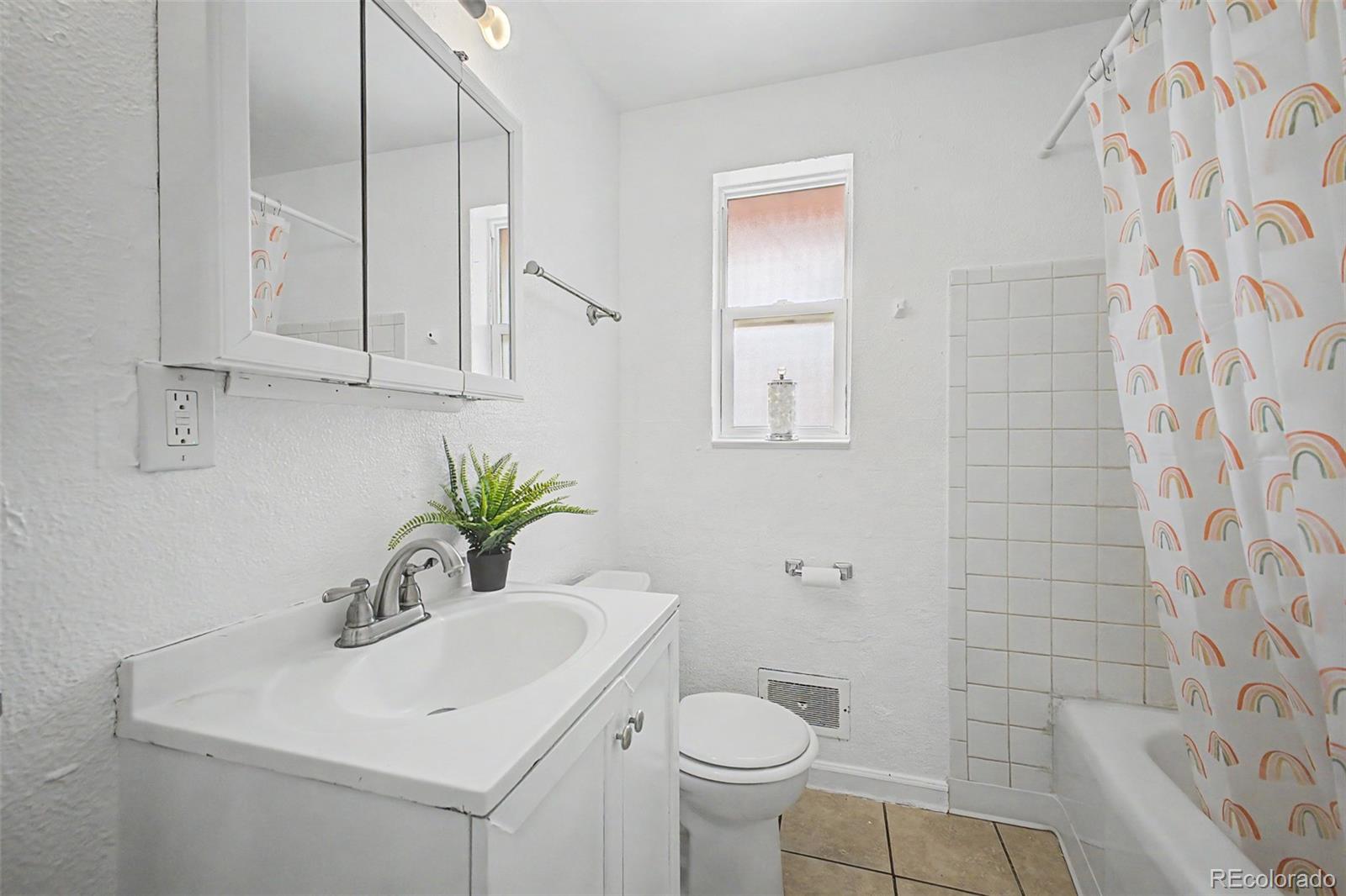 MLS Image #16 for 565  florence street,aurora, Colorado
