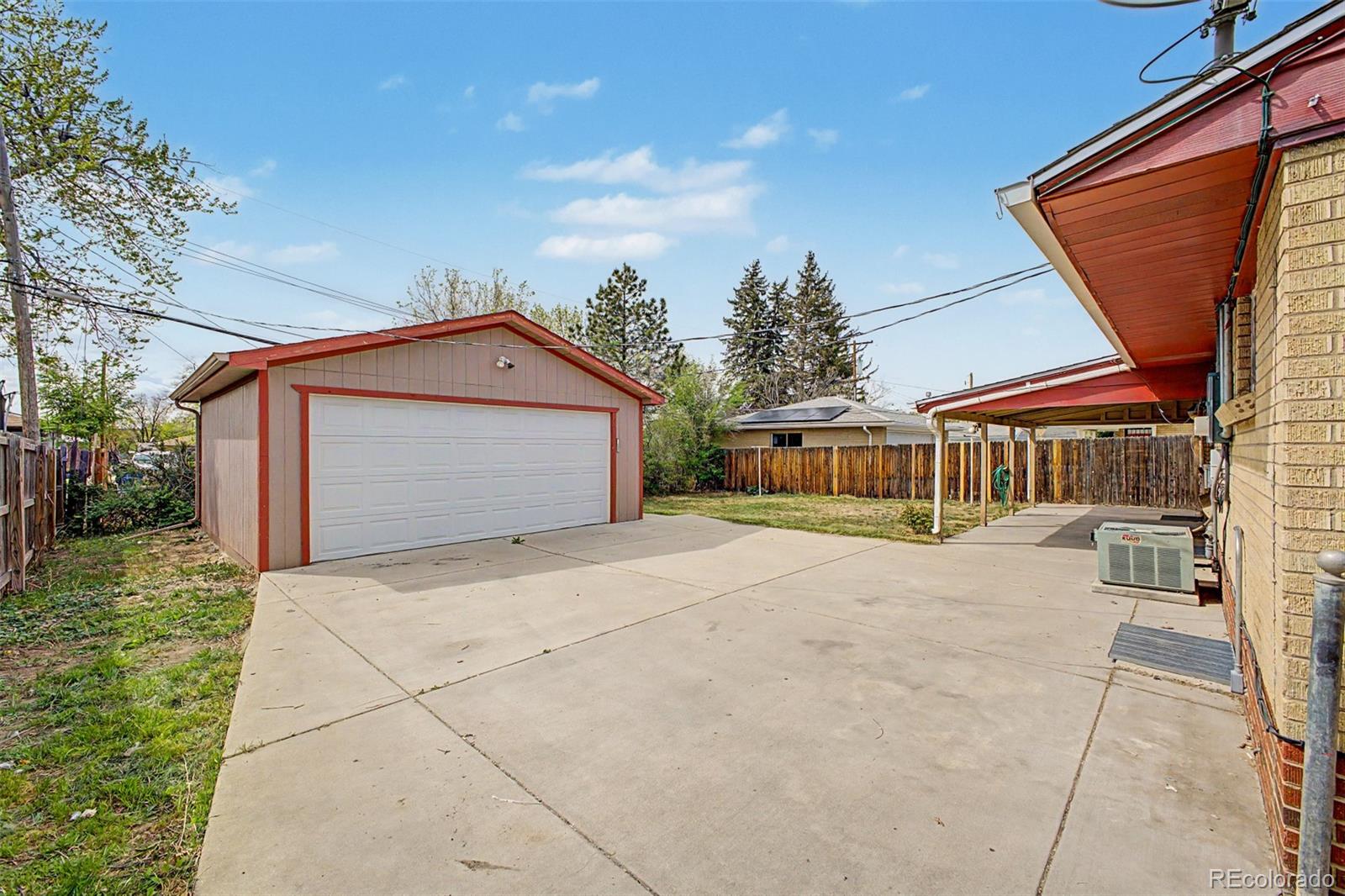 MLS Image #2 for 565  florence street,aurora, Colorado