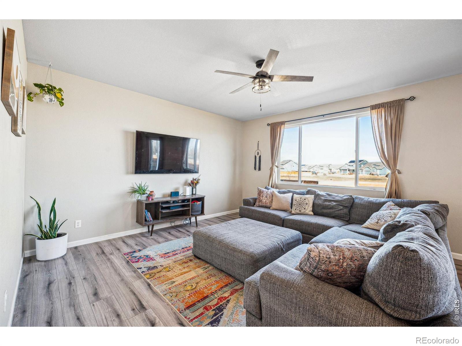 MLS Image #12 for 376  country road,berthoud, Colorado