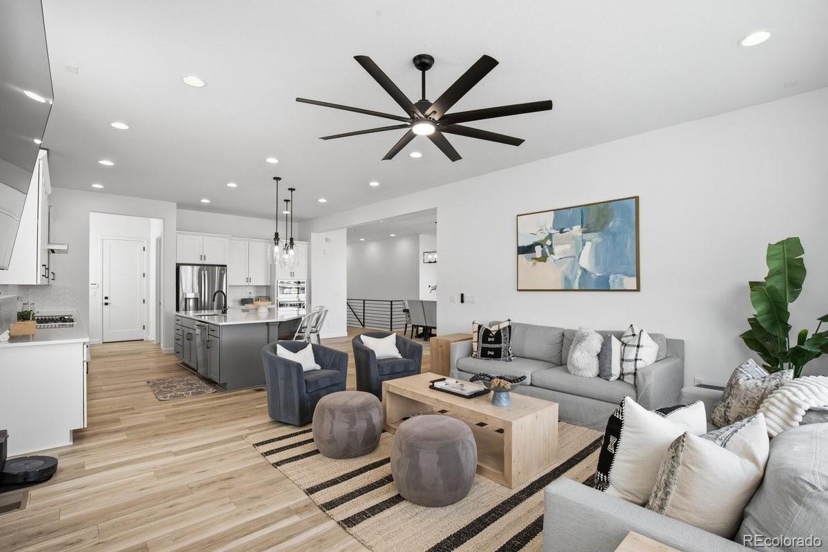 MLS Image #4 for 9006  chalk creek place,littleton, Colorado
