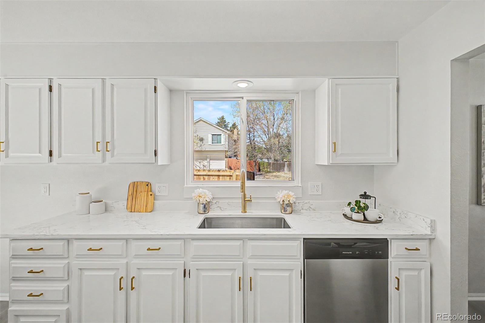 MLS Image #13 for 3621 s yampa street,aurora, Colorado