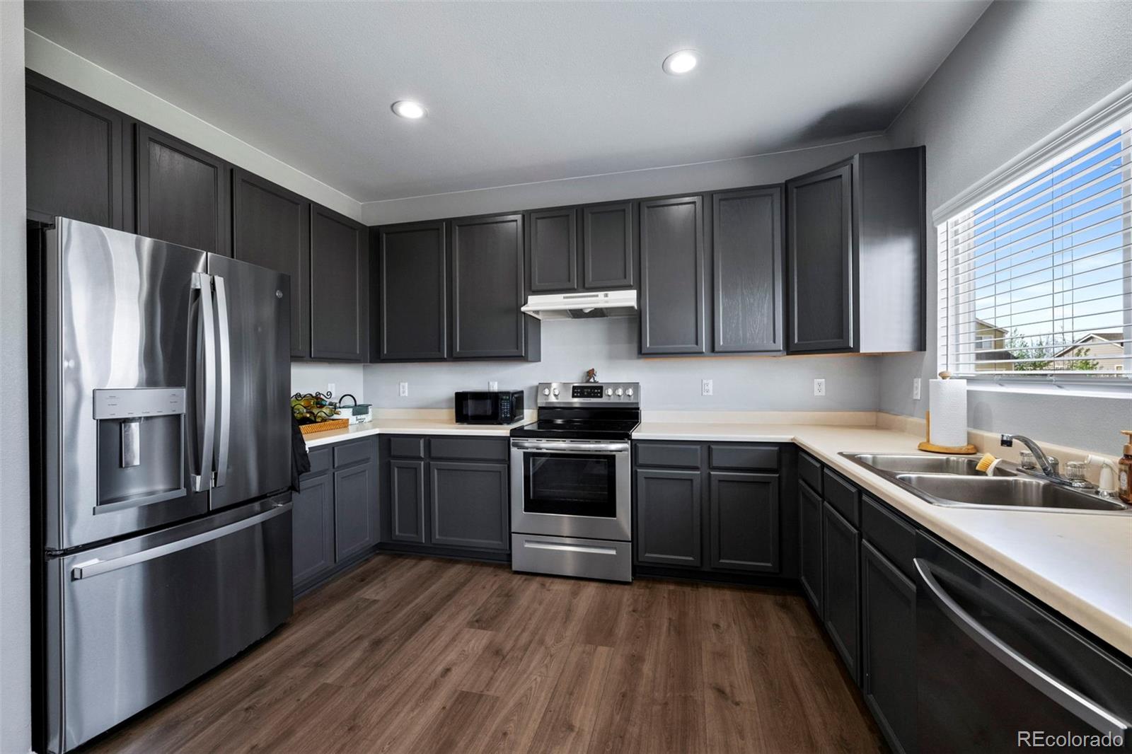 MLS Image #4 for 125  brittany court,dacono, Colorado
