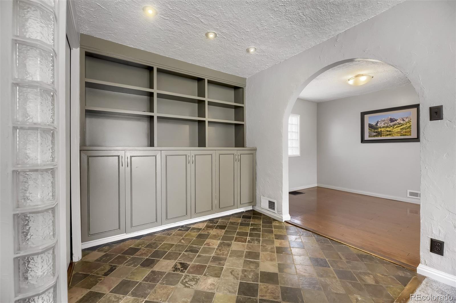 MLS Image #10 for 4058 s lincoln street,englewood, Colorado