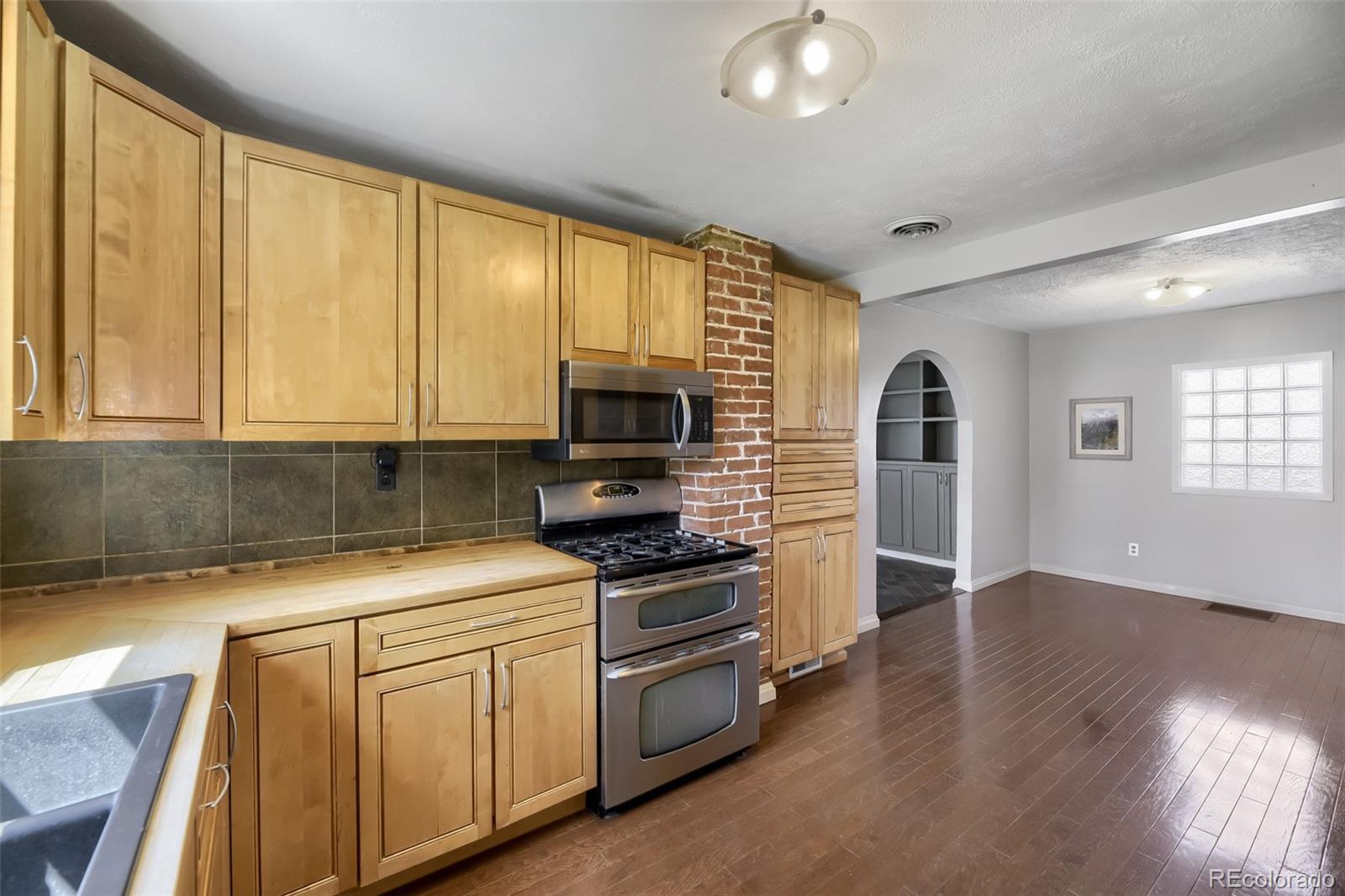 MLS Image #14 for 4058 s lincoln street,englewood, Colorado