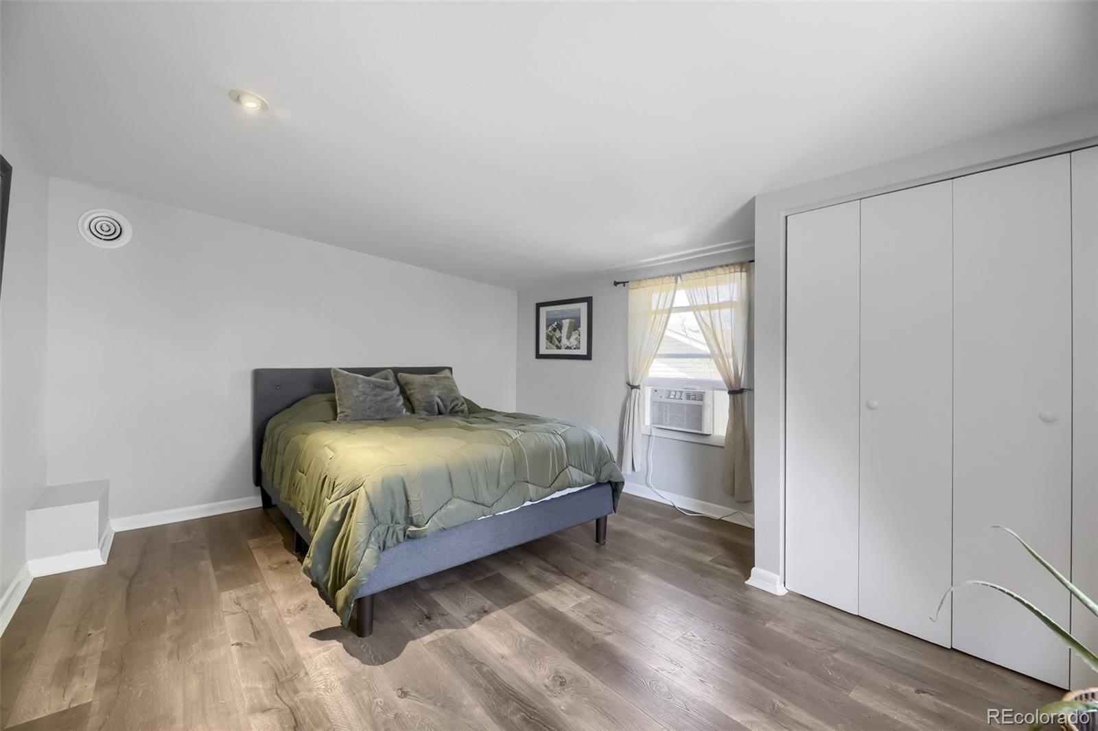MLS Image #19 for 4058 s lincoln street,englewood, Colorado