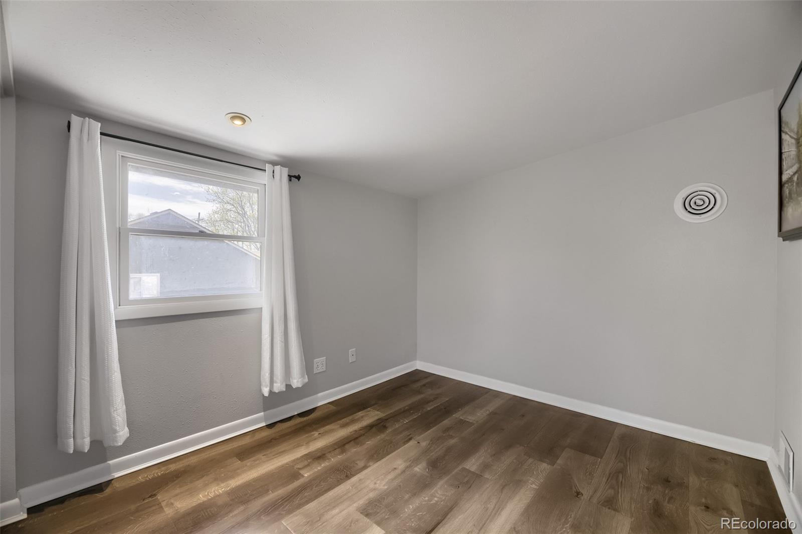 MLS Image #26 for 4058 s lincoln street,englewood, Colorado