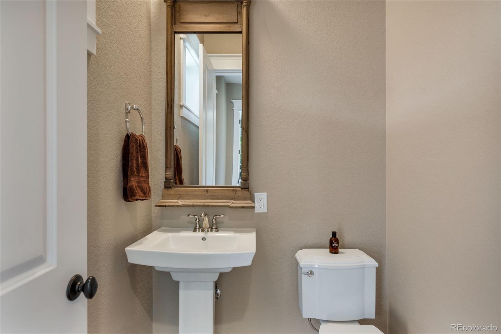MLS Image #11 for 90  niagara street,denver, Colorado