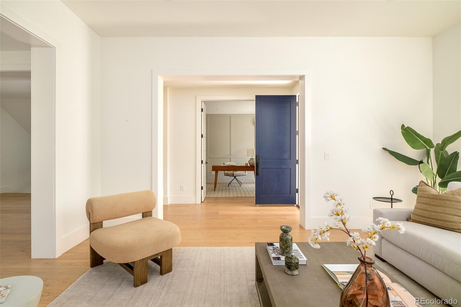MLS Image #6 for 2467 s milwaukee street,denver, Colorado