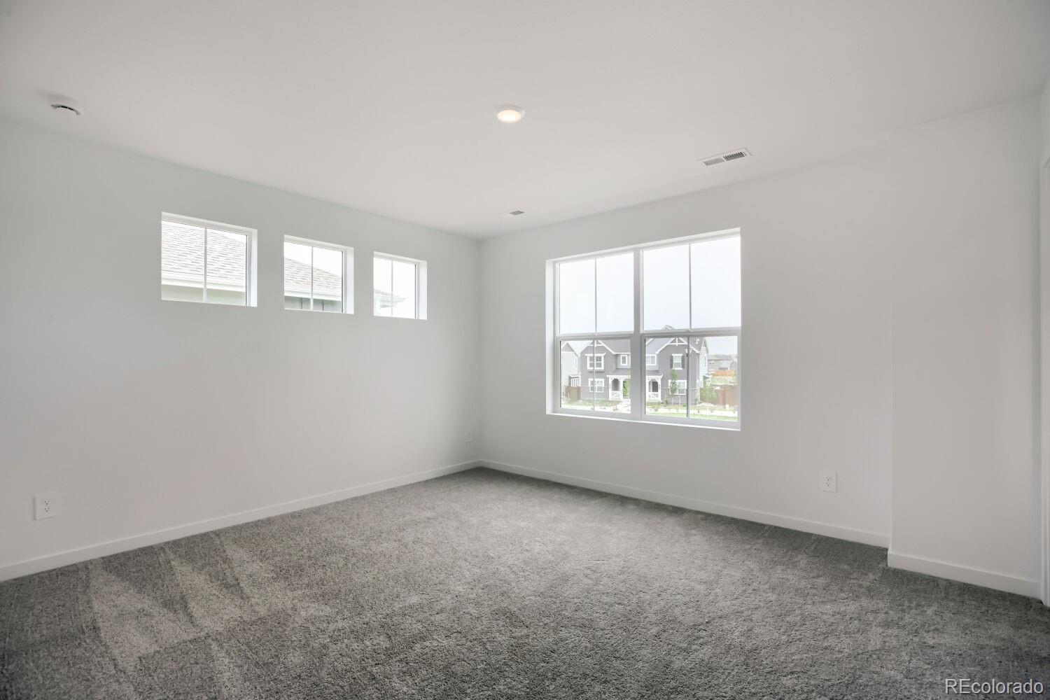 MLS Image #5 for 15243  detroit street,thornton, Colorado