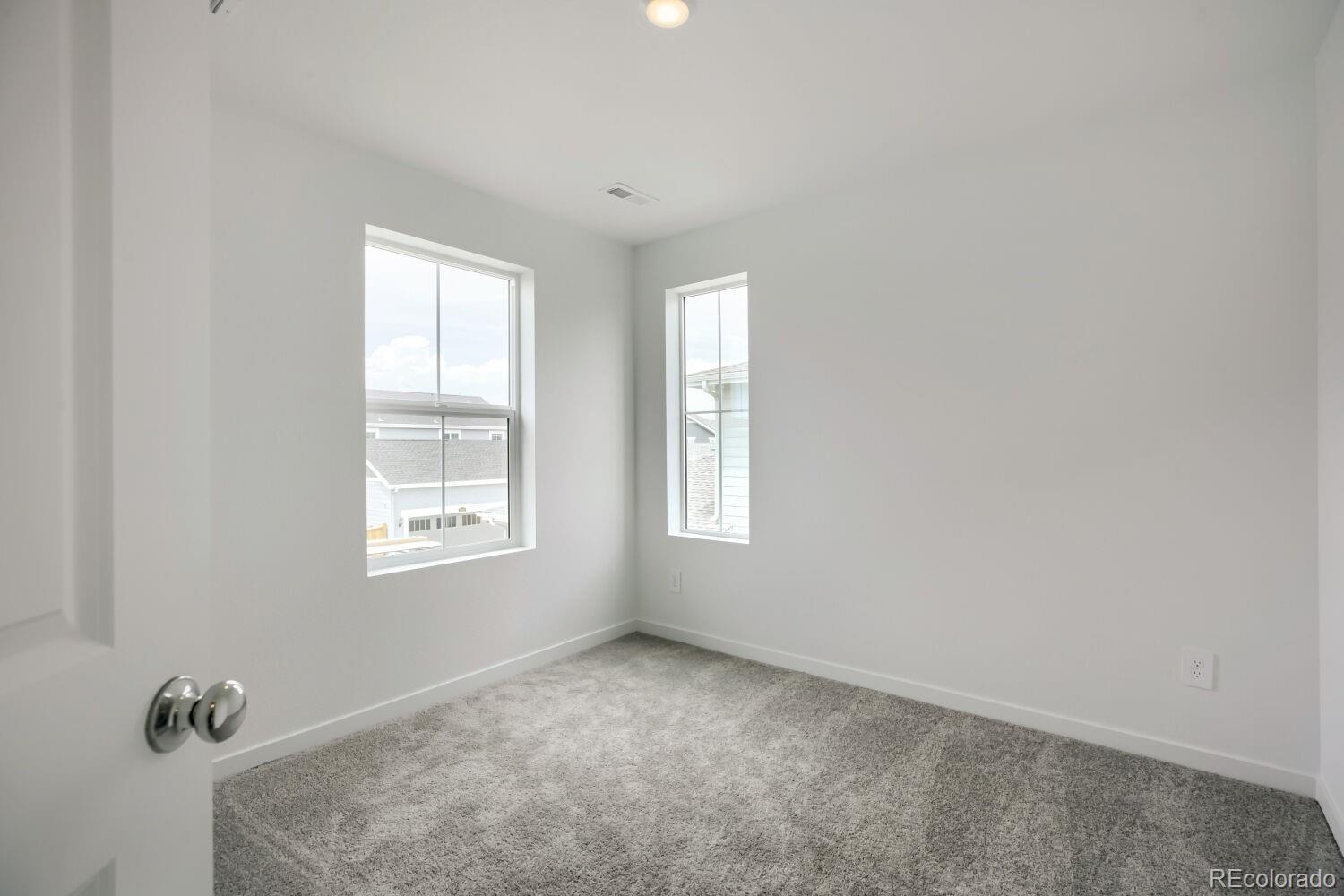 MLS Image #8 for 15243  detroit street,thornton, Colorado