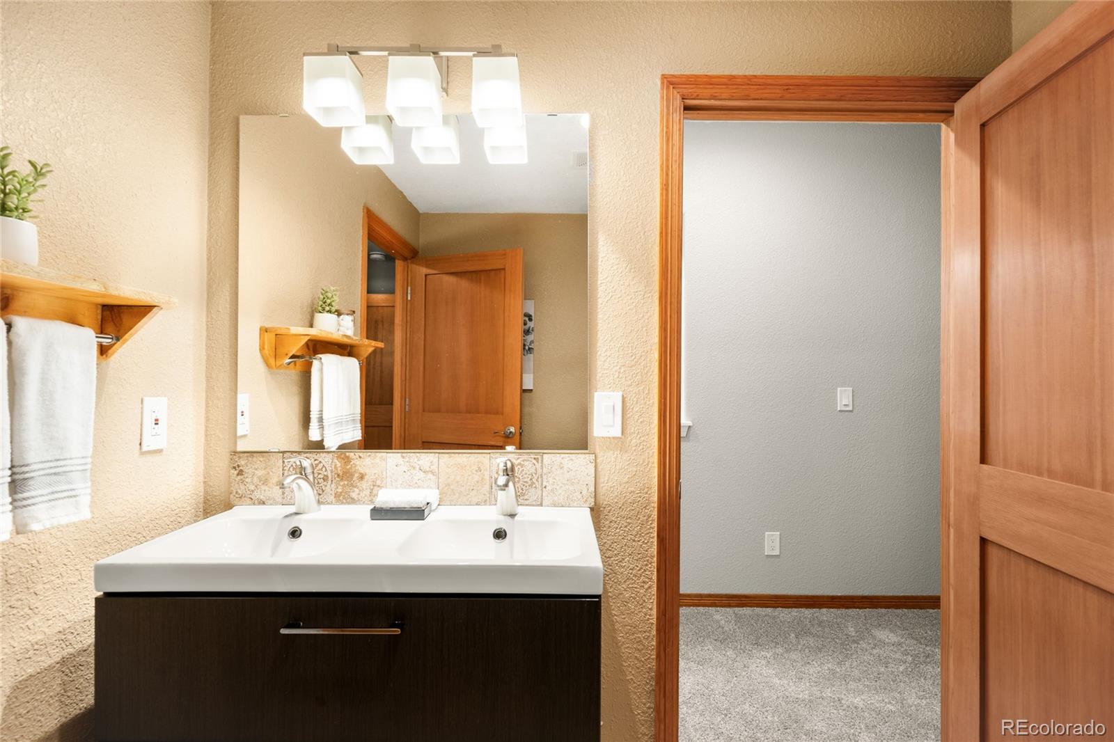 MLS Image #25 for 19319 w 57th place,golden, Colorado