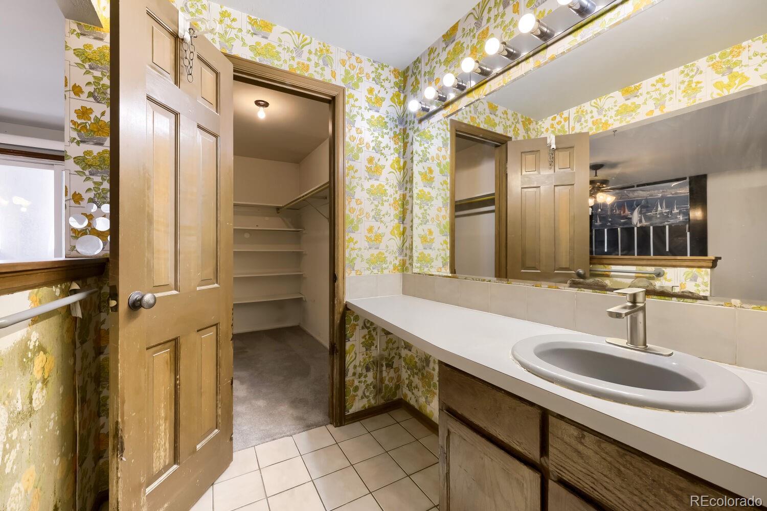 MLS Image #23 for 3500 s ivanhoe street ,denver, Colorado