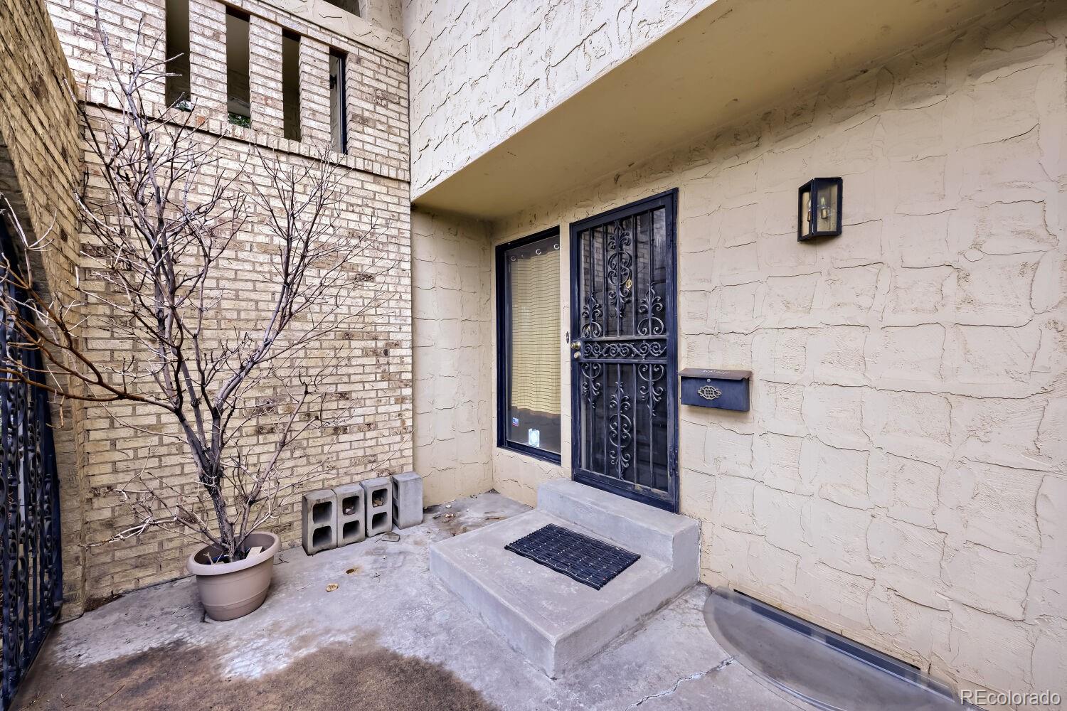 MLS Image #4 for 3500 s ivanhoe street ,denver, Colorado