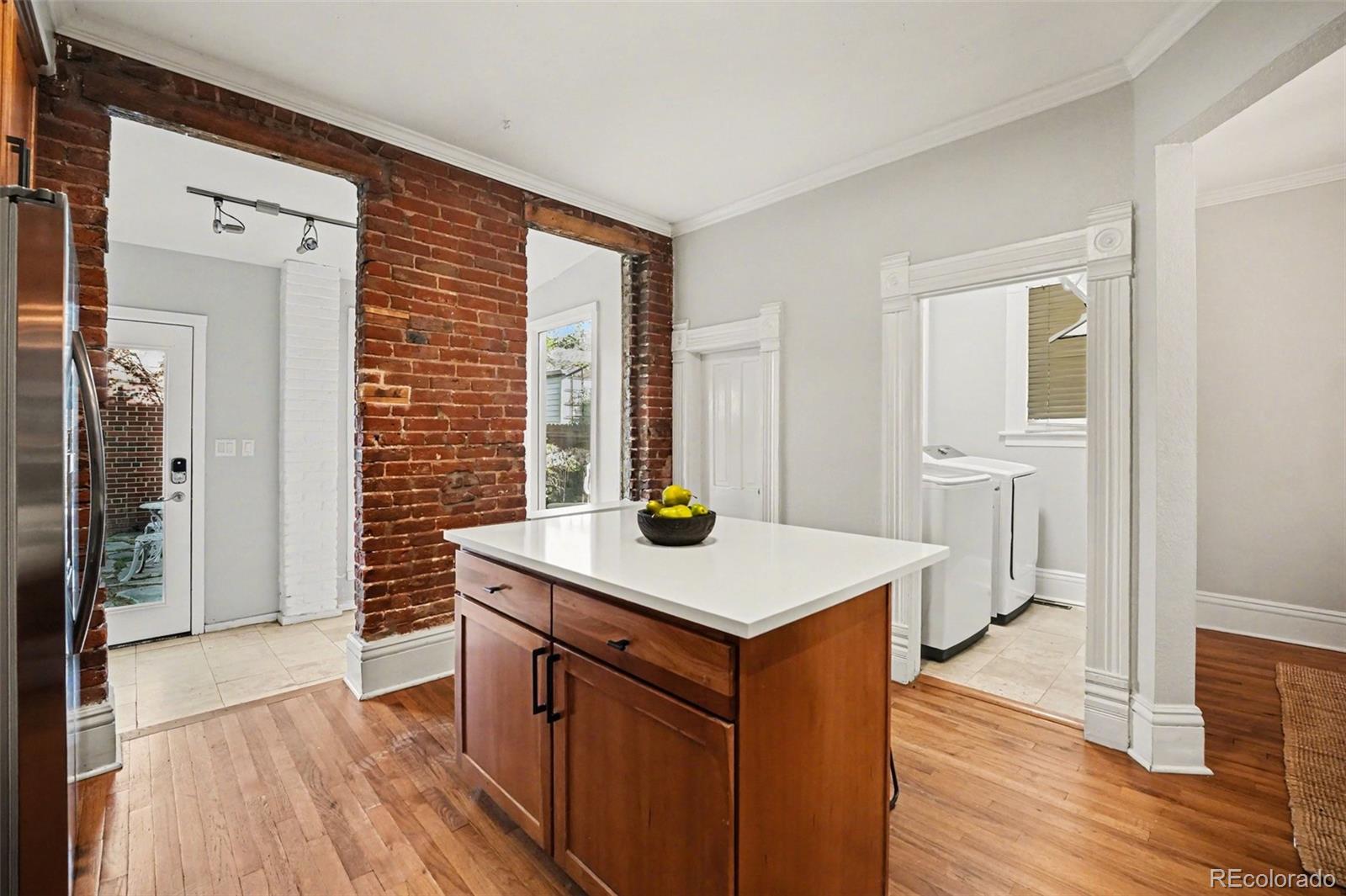 MLS Image #11 for 404 s grant street,denver, Colorado