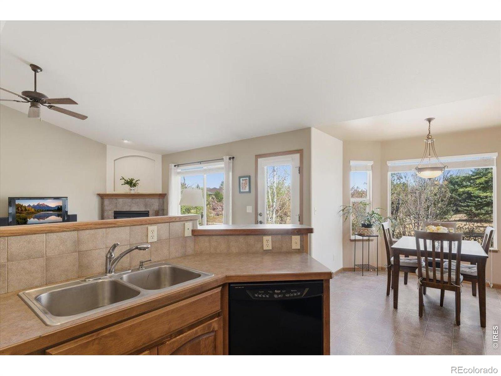 MLS Image #8 for 5060  apricot drive,loveland, Colorado