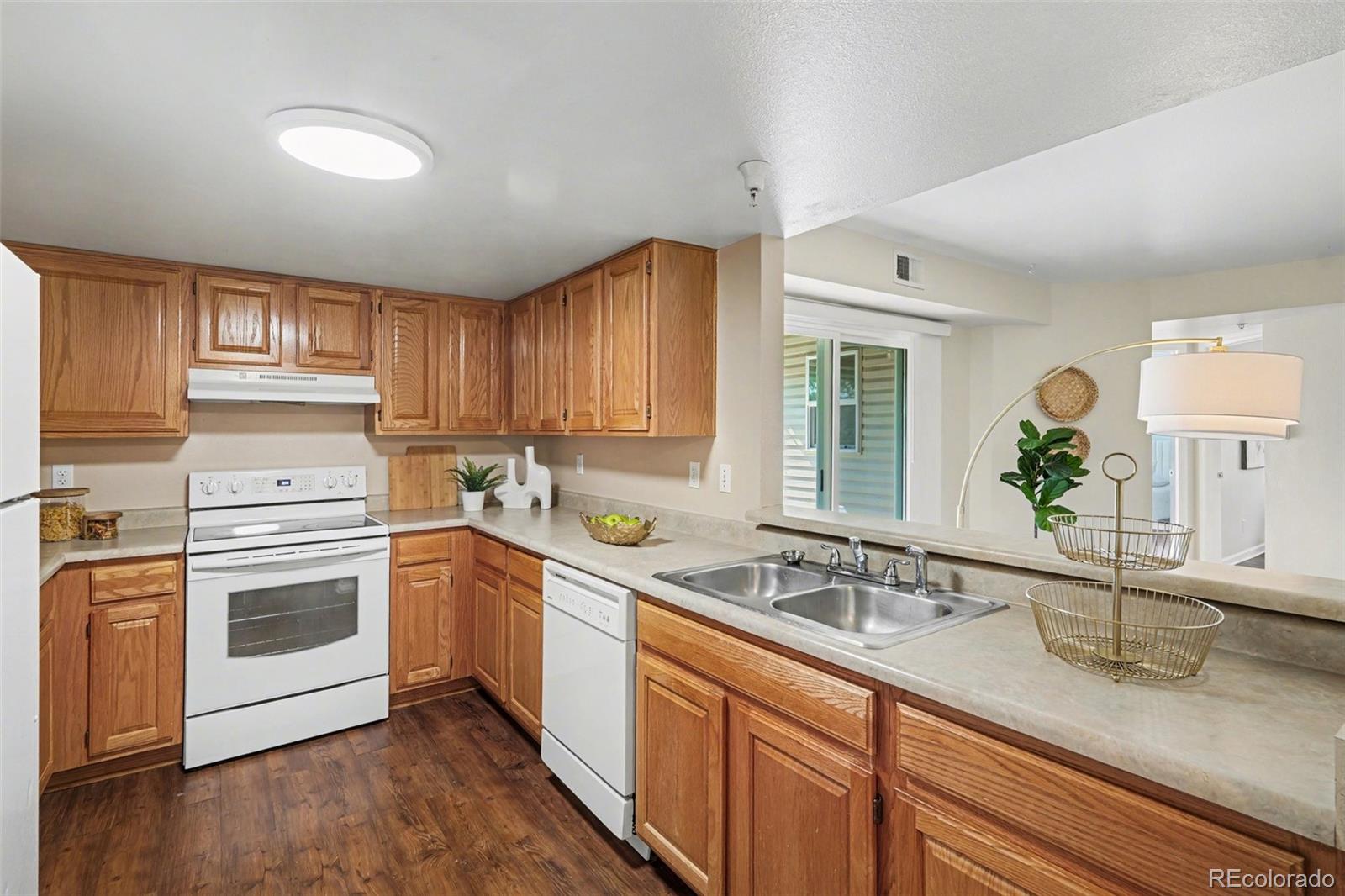 MLS Image #4 for 12304 w cross drive,littleton, Colorado