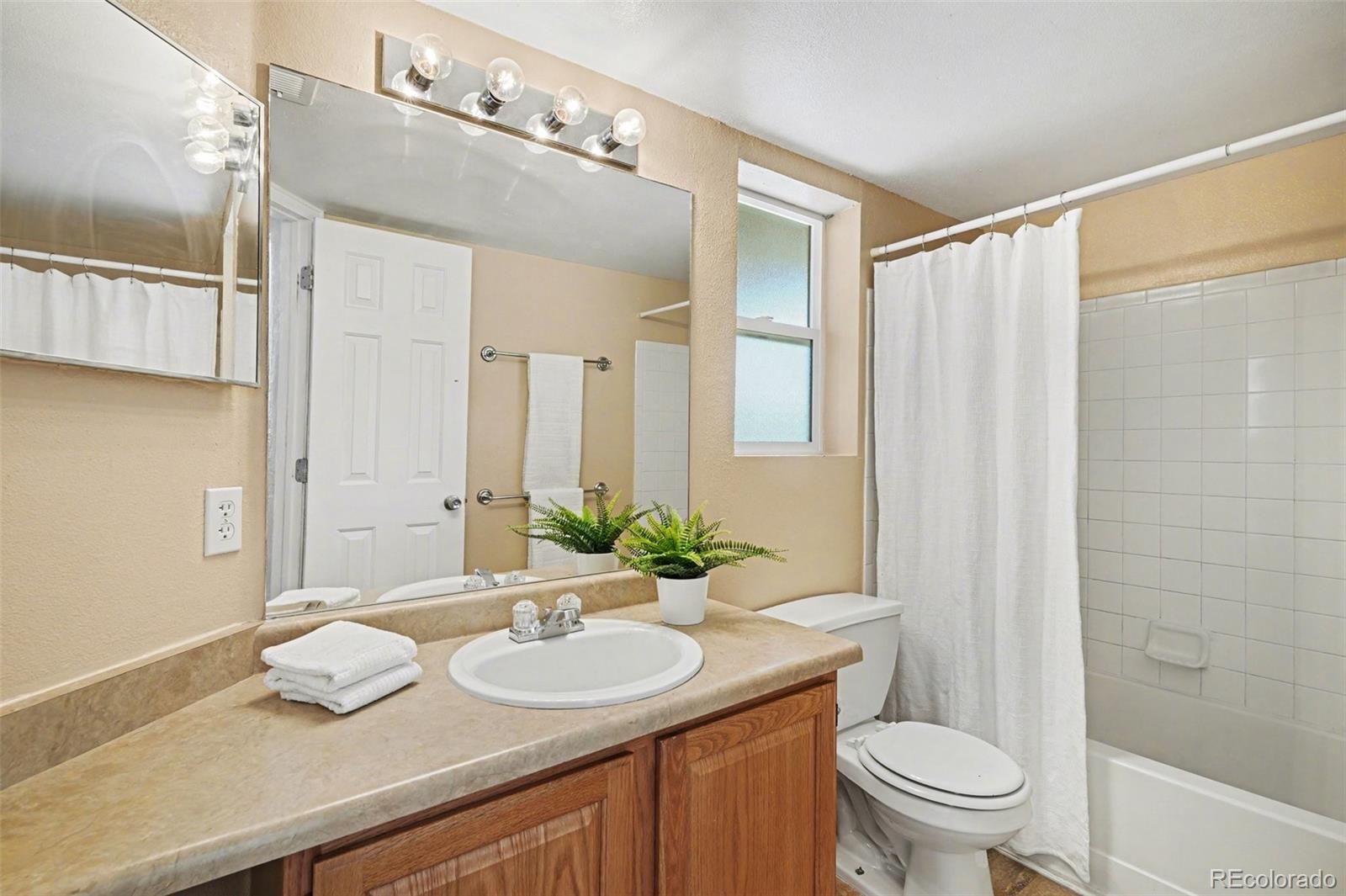 MLS Image #9 for 12304 w cross drive,littleton, Colorado