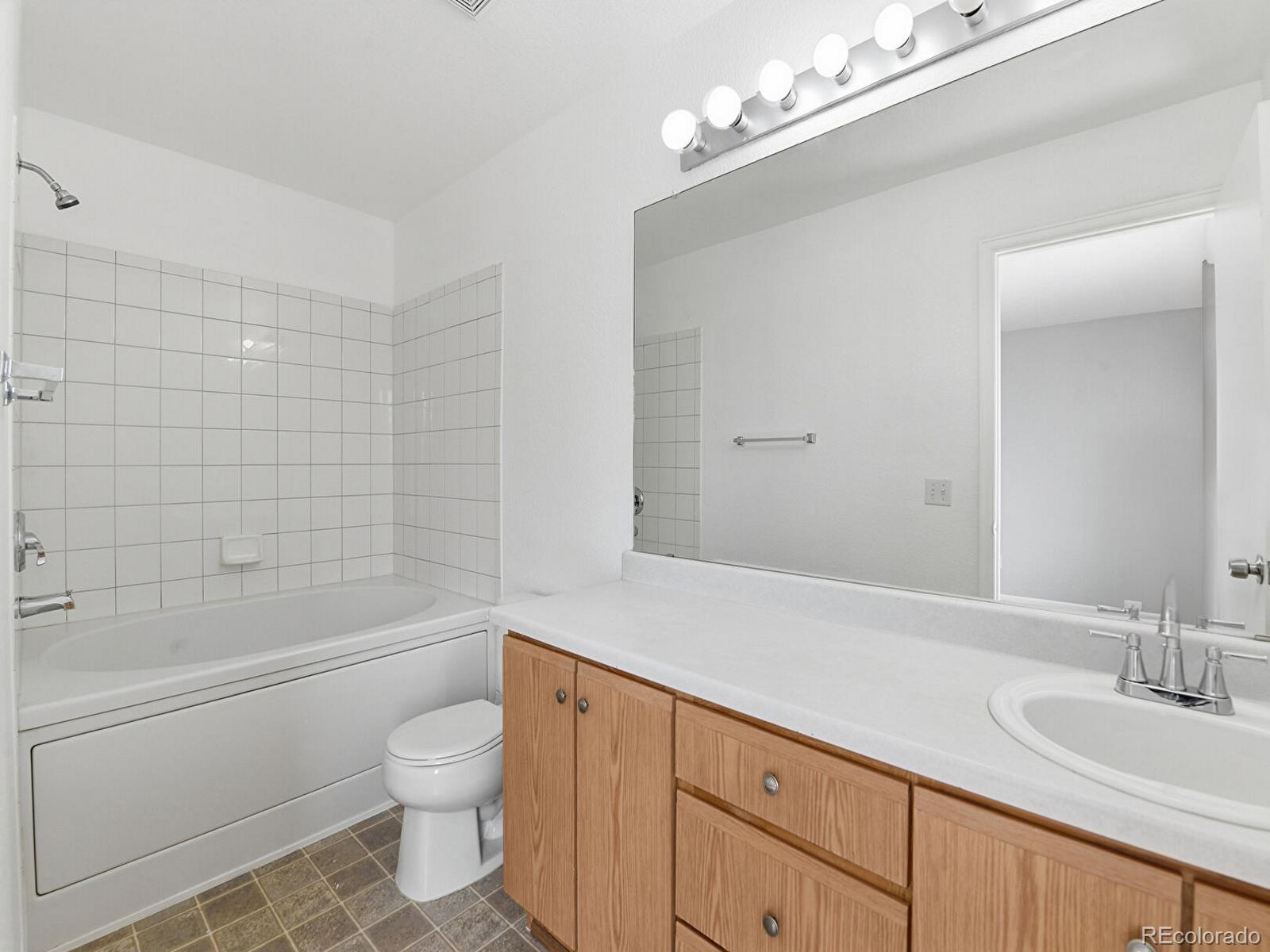 MLS Image #15 for 4864  genoa street,denver, Colorado