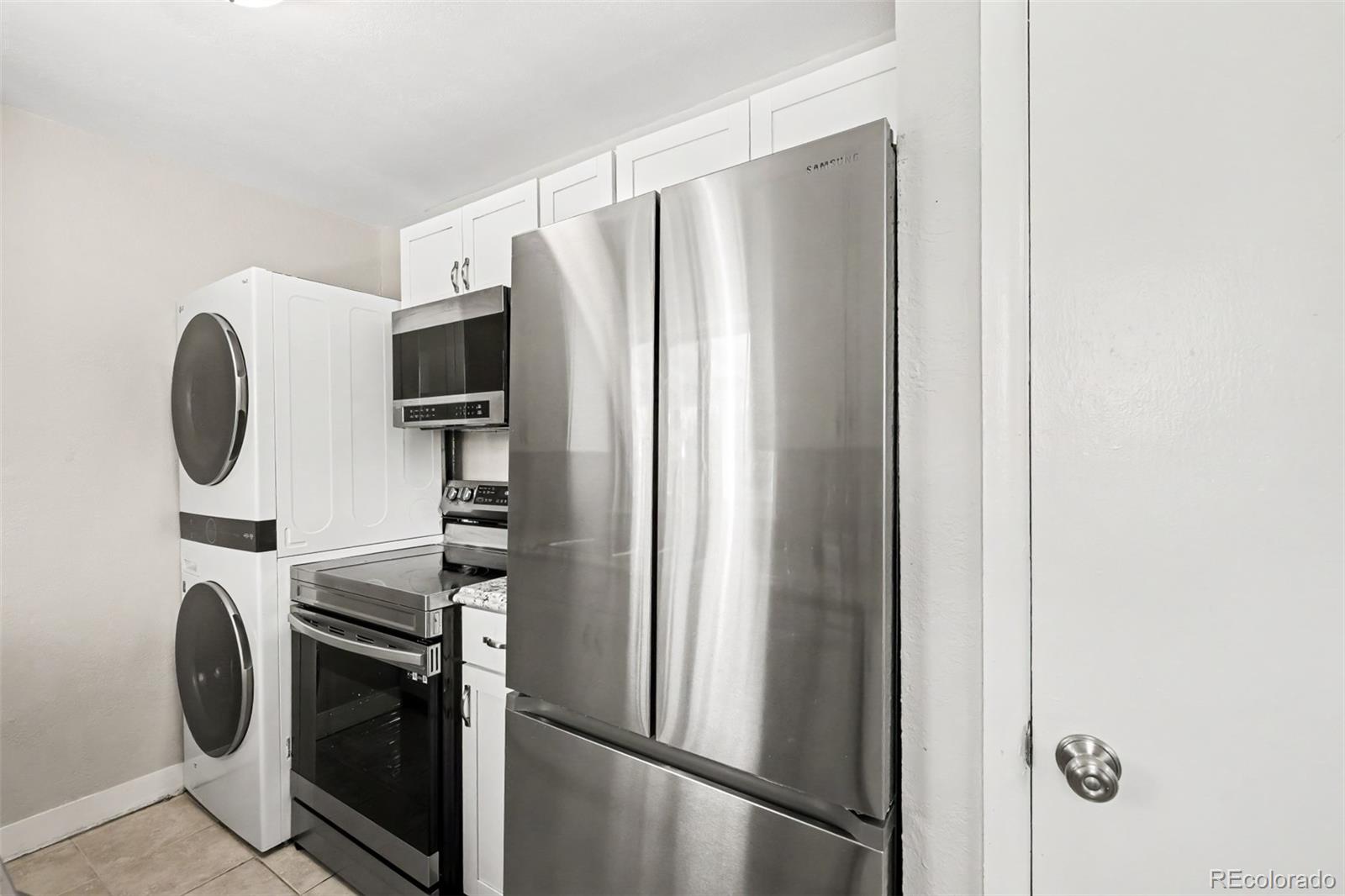 MLS Image #21 for 3041 s glencoe street,denver, Colorado