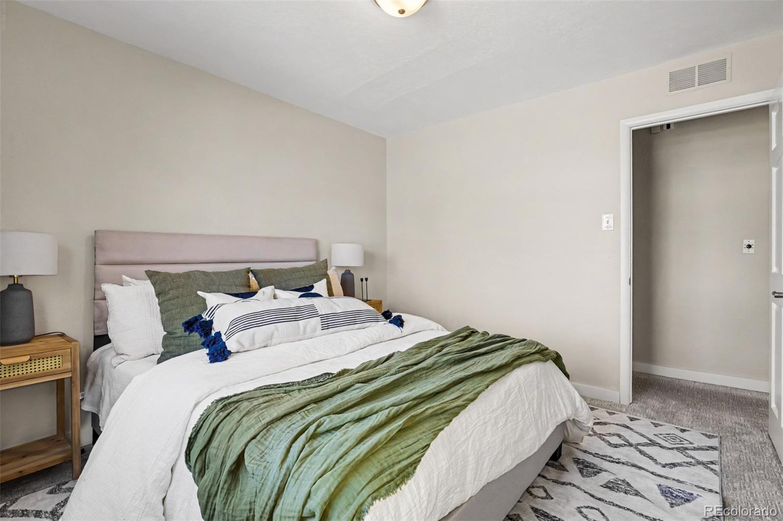 MLS Image #35 for 3041 s glencoe street,denver, Colorado