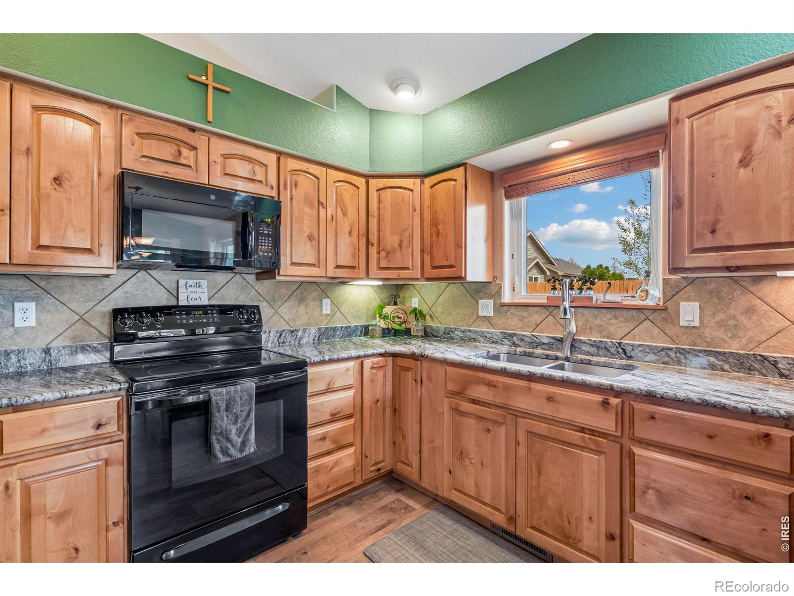 MLS Image #8 for 401  hickory lane,johnstown, Colorado