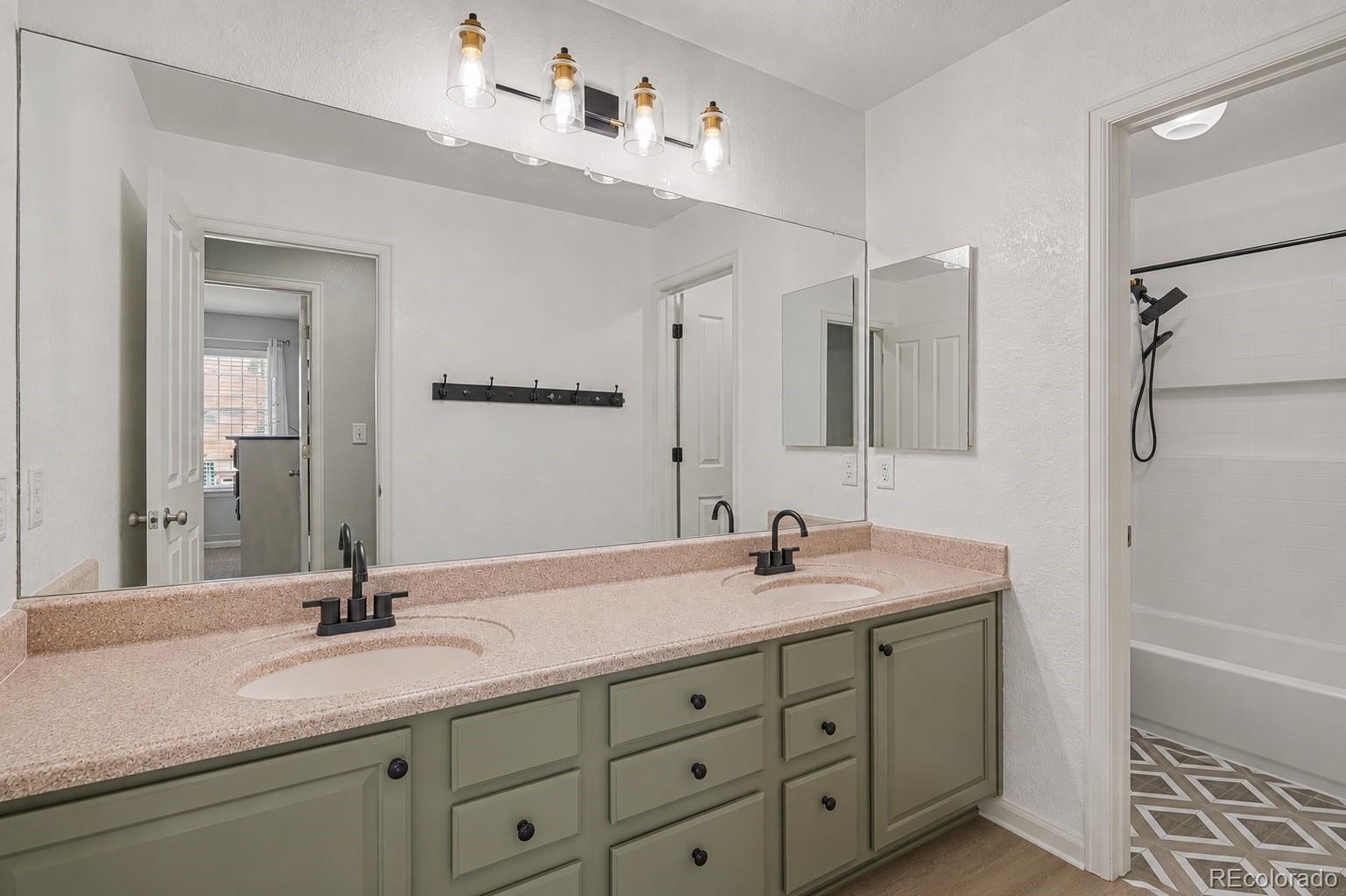 MLS Image #24 for 6915 s fultondale circle,aurora, Colorado