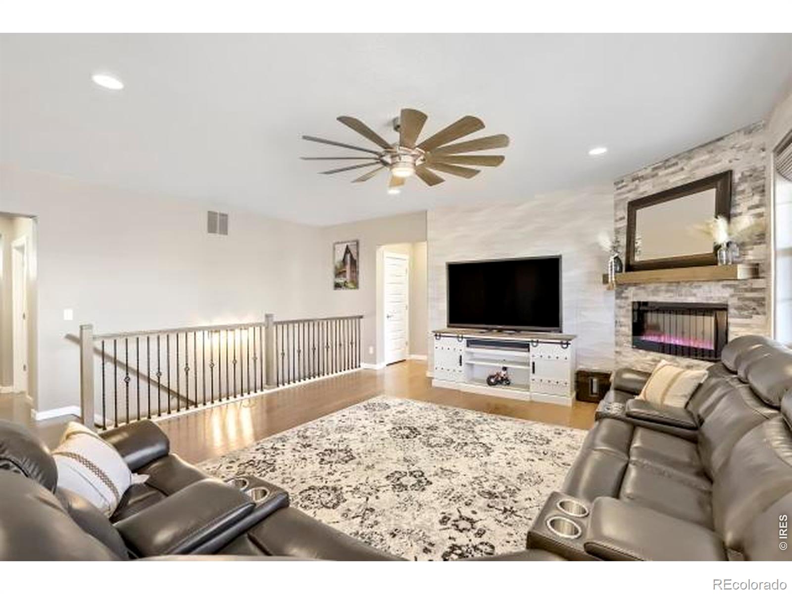 MLS Image #4 for 2169  day spring drive,windsor, Colorado