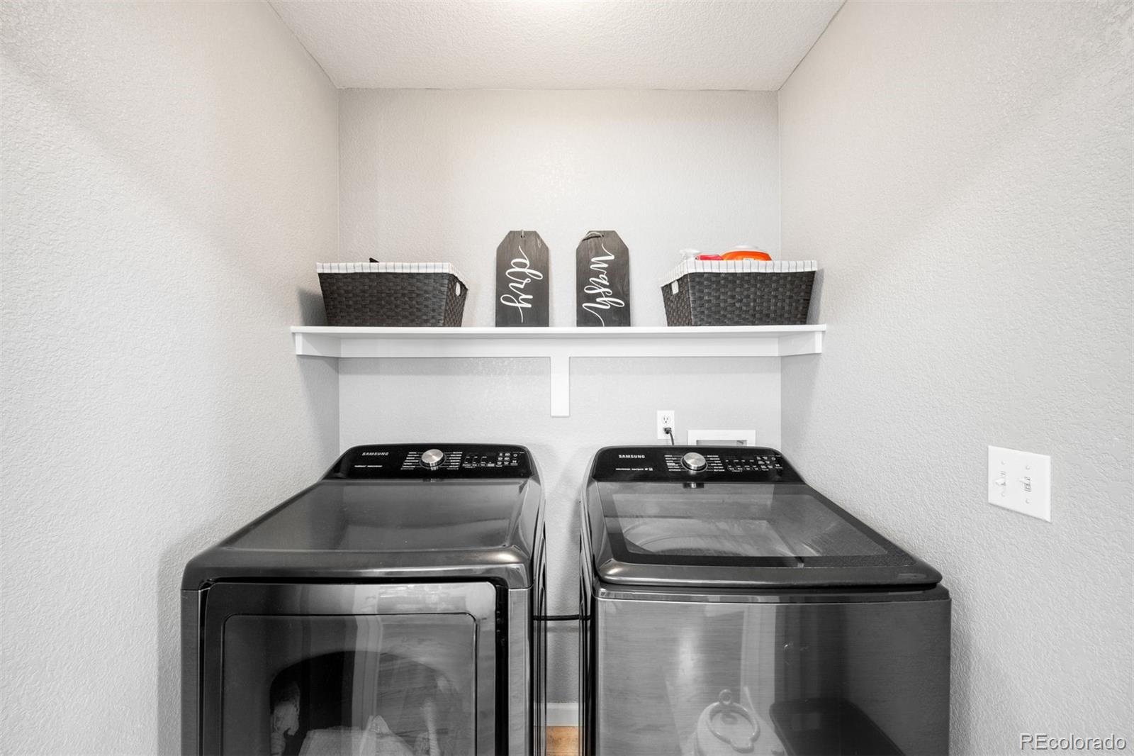 MLS Image #17 for 10078  wyandott circle,denver, Colorado