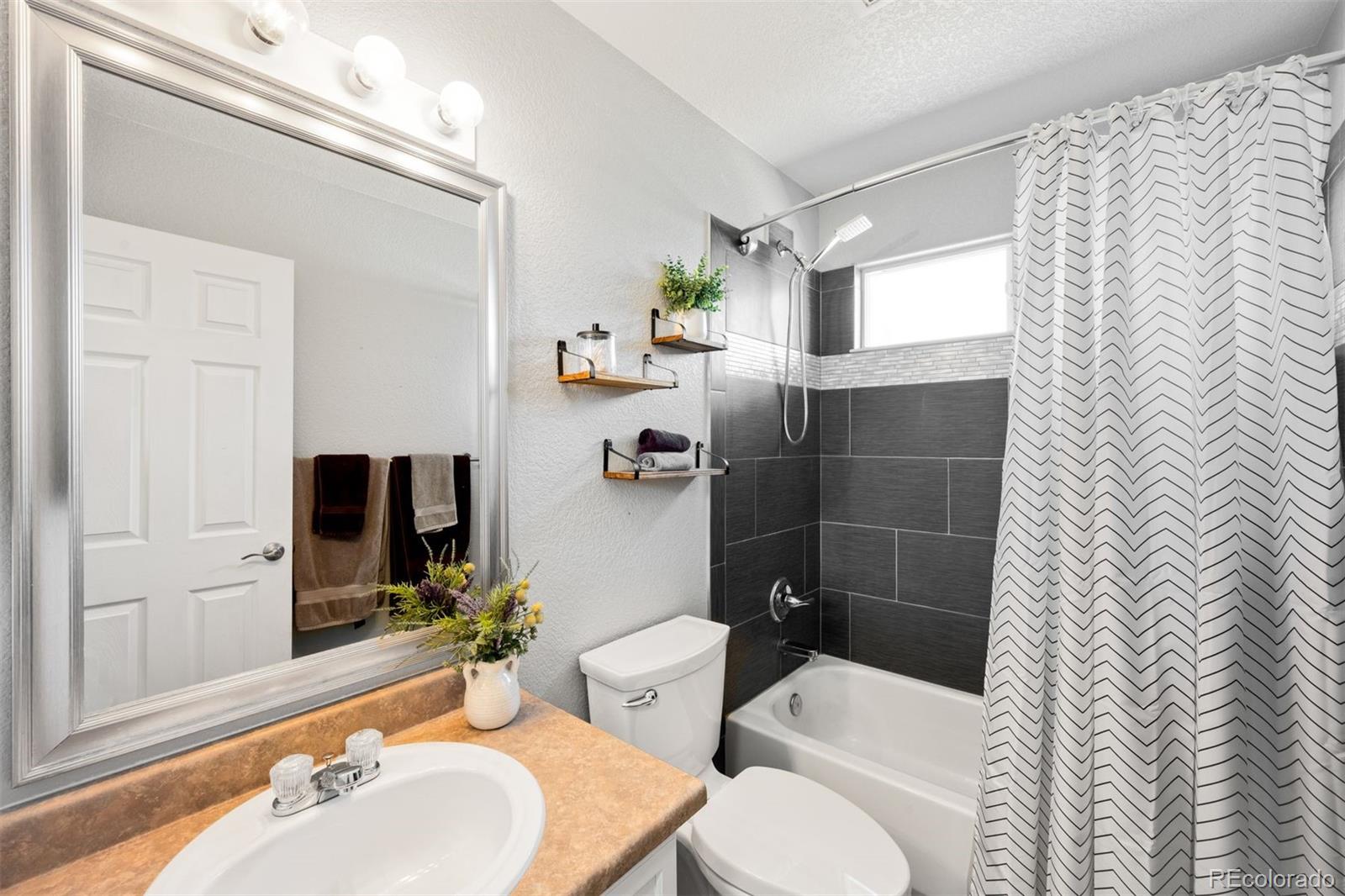 MLS Image #18 for 10078  wyandott circle,denver, Colorado