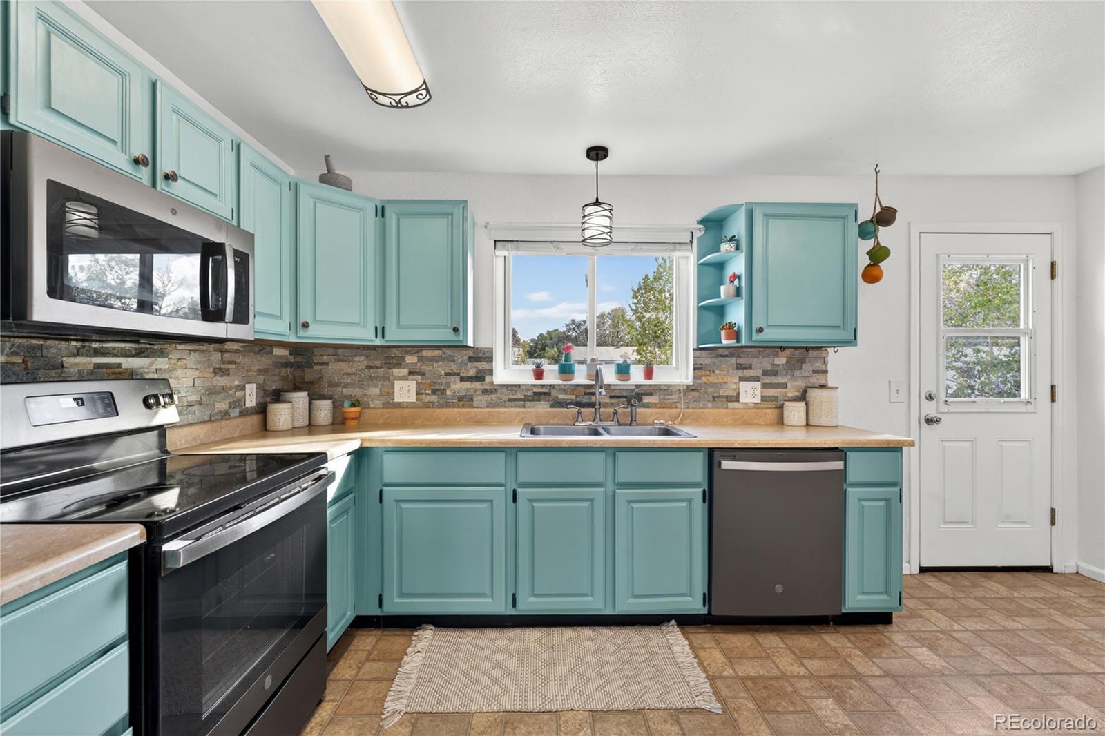 MLS Image #8 for 11158  eudora circle,thornton, Colorado