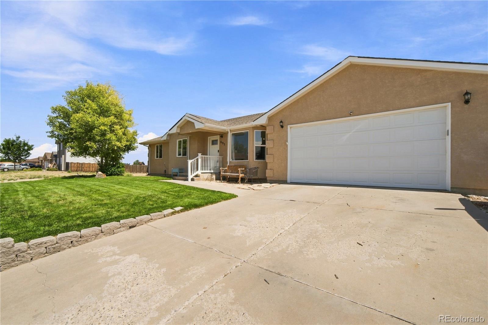 MLS Image #3 for 692 s aguilar drive,pueblo west, Colorado