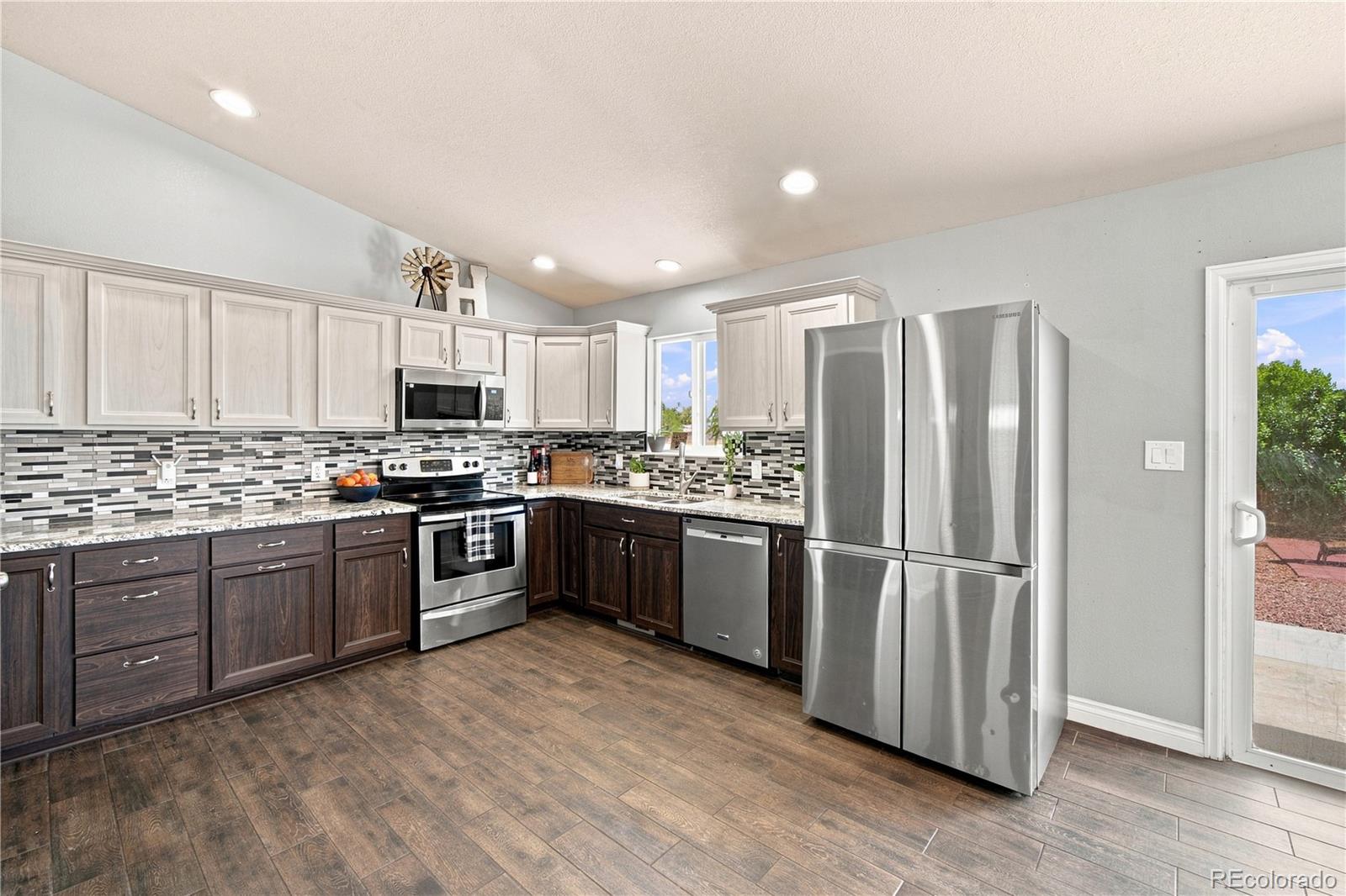 MLS Image #4 for 692 s aguilar drive,pueblo west, Colorado