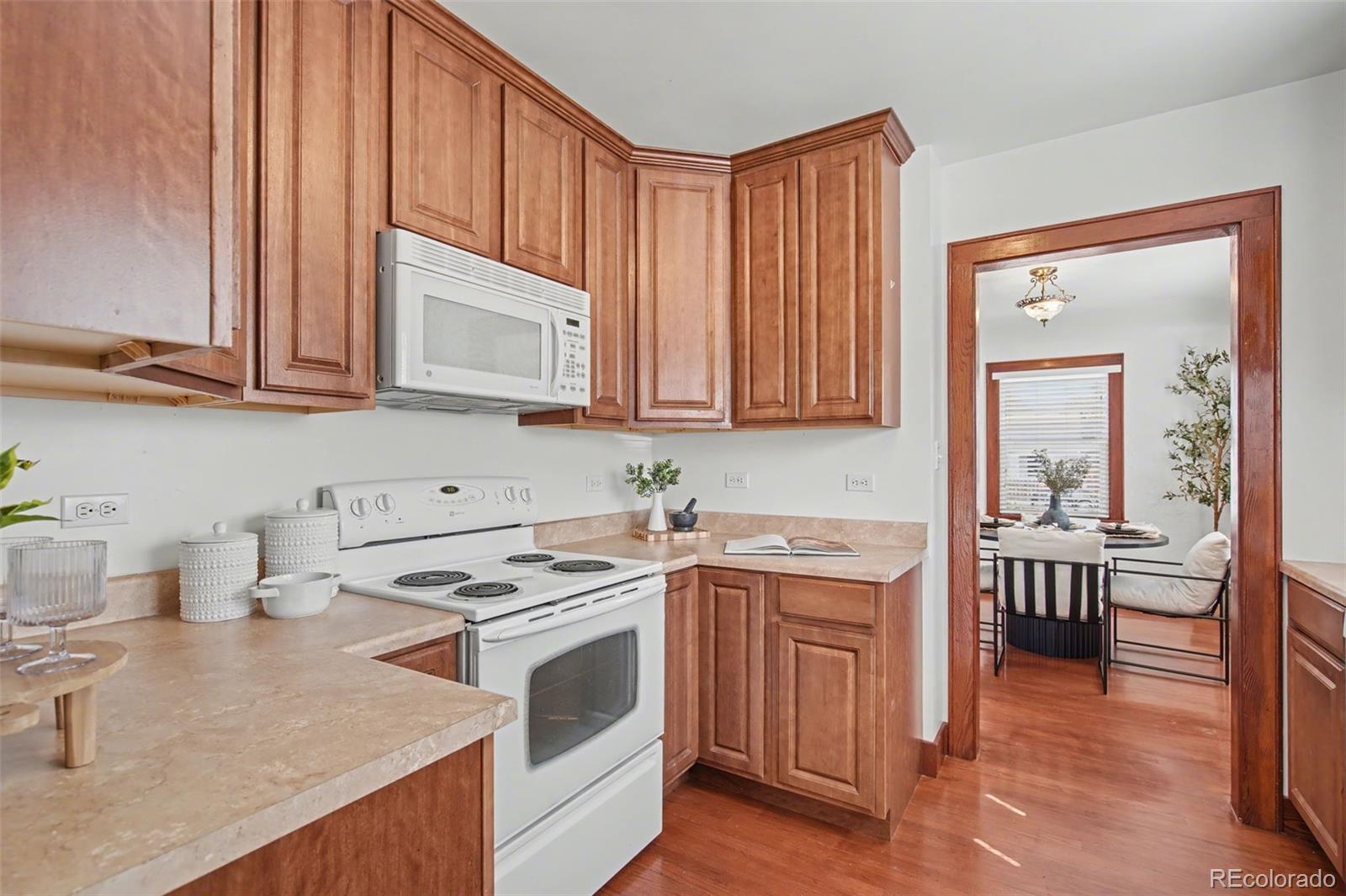 MLS Image #17 for 1015 e moreno avenue,colorado springs, Colorado