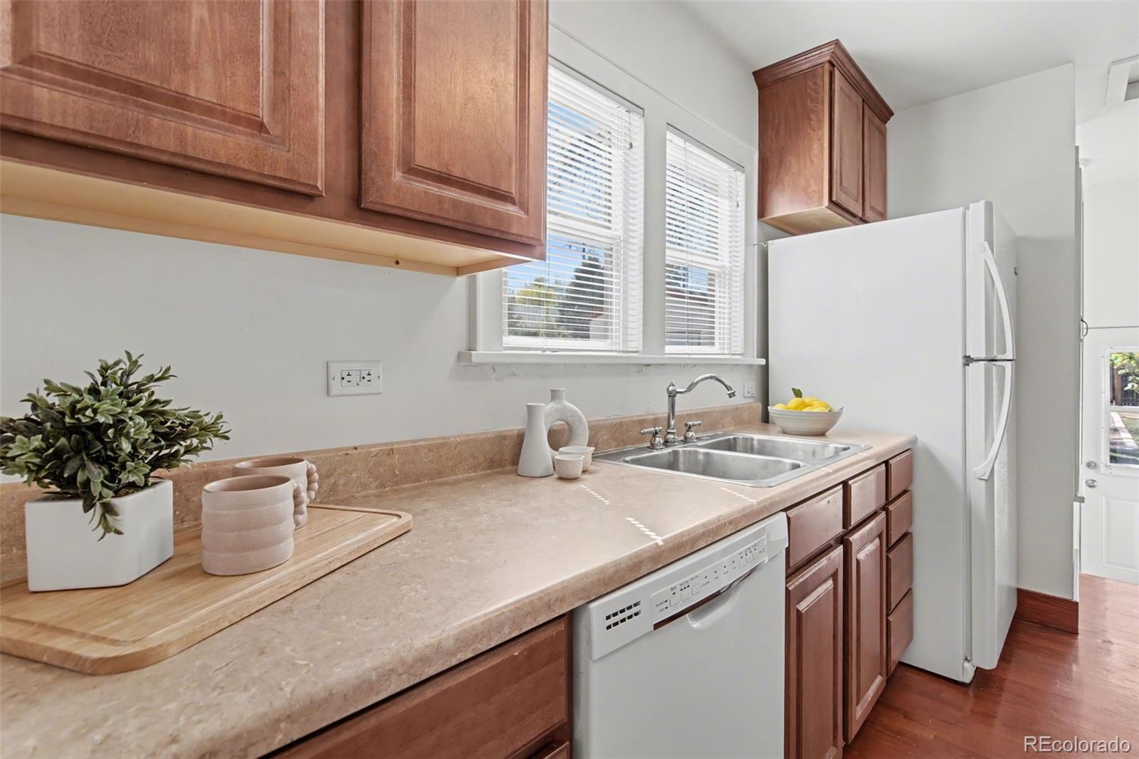 MLS Image #19 for 1015 e moreno avenue,colorado springs, Colorado