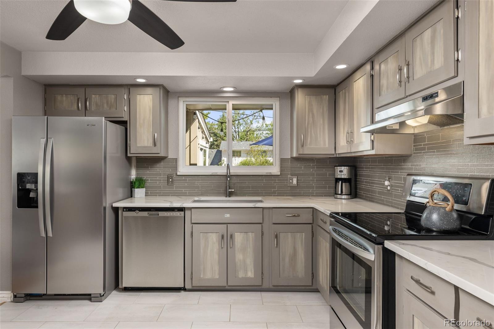 MLS Image #11 for 2897  robb circle,lakewood, Colorado
