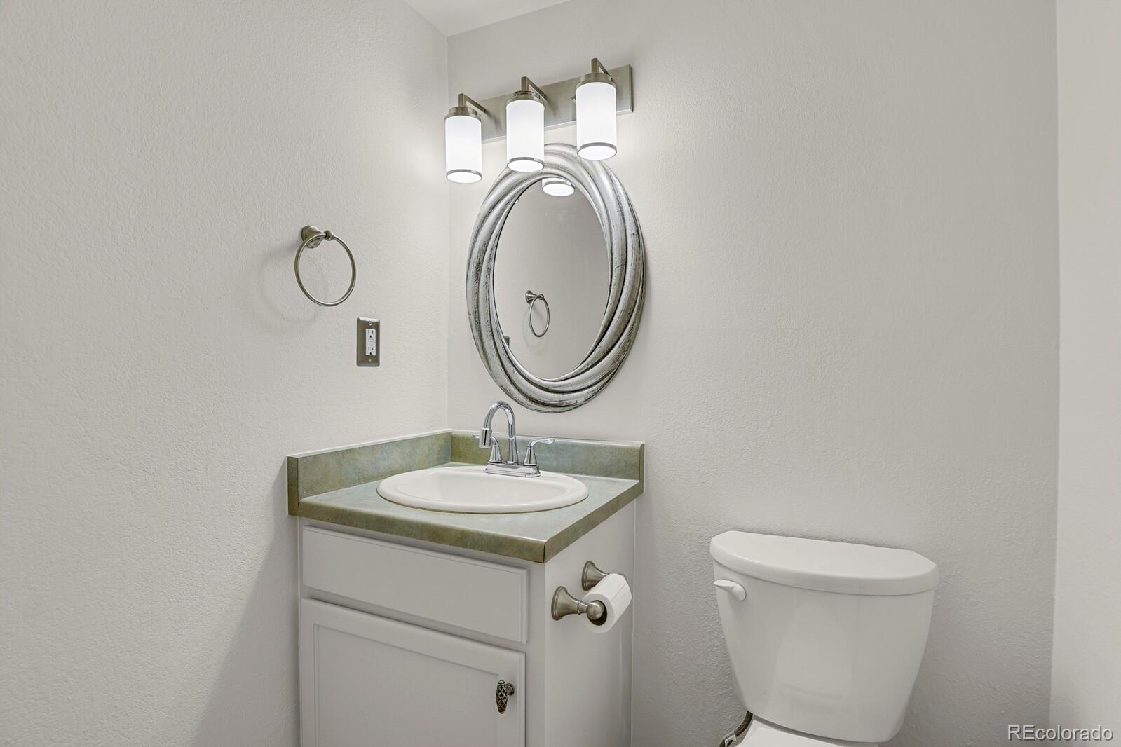 MLS Image #16 for 3855 s monaco street,denver, Colorado