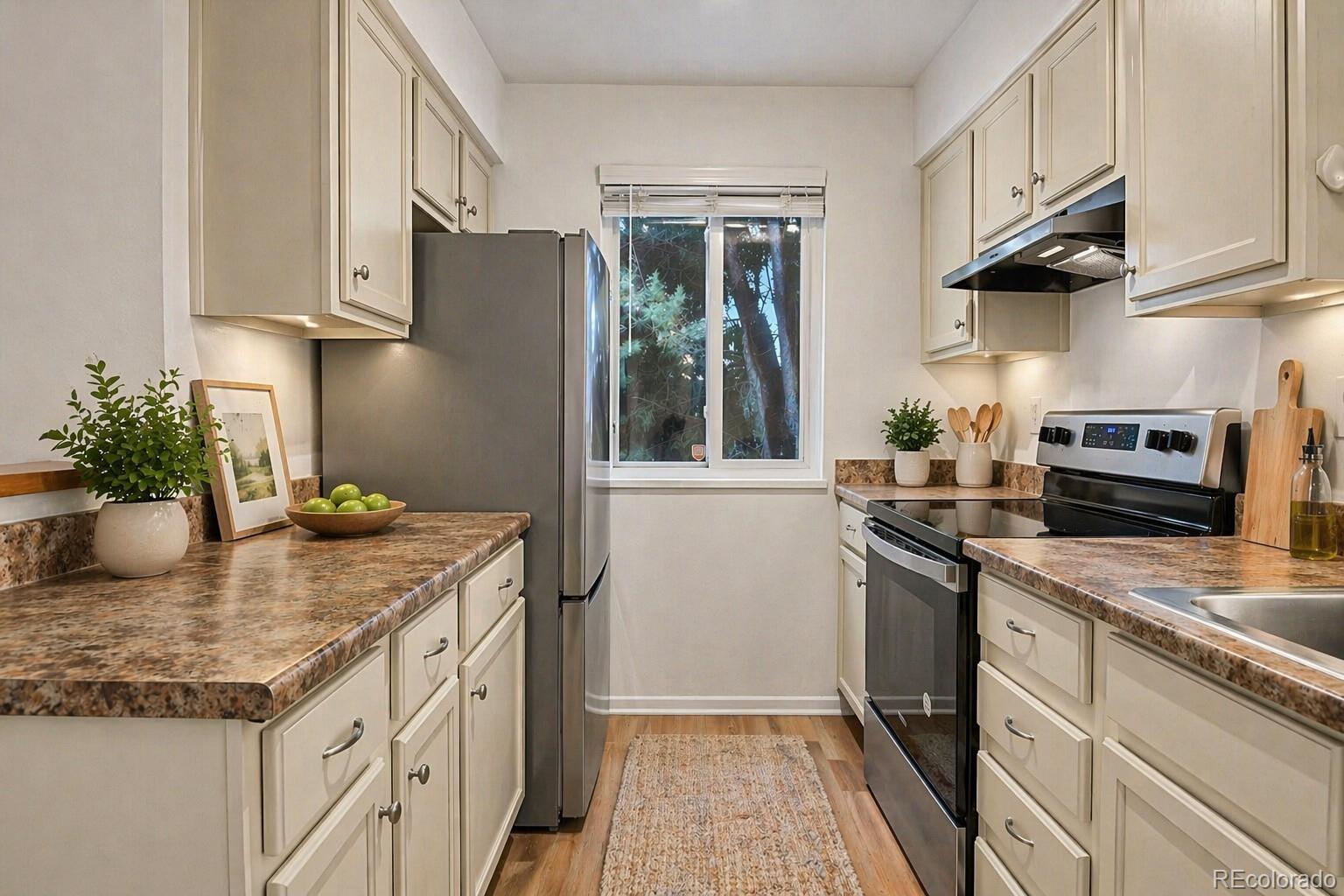 MLS Image #8 for 3855 s monaco street,denver, Colorado