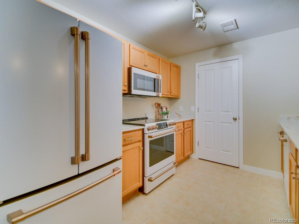 MLS Image #10 for 8778 s kipling way,littleton, Colorado