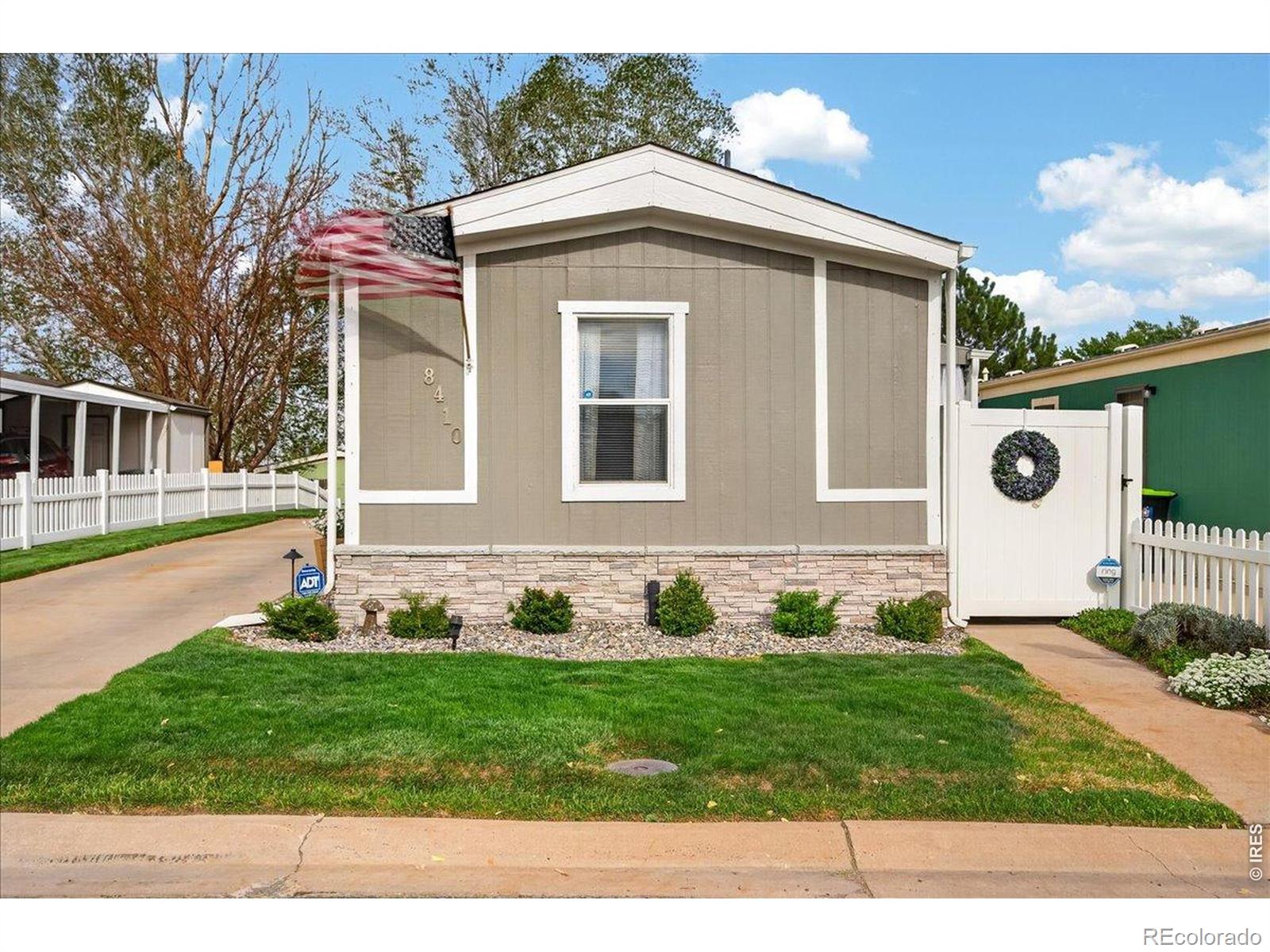 MLS Image #28 for 8410  madison way,denver, Colorado