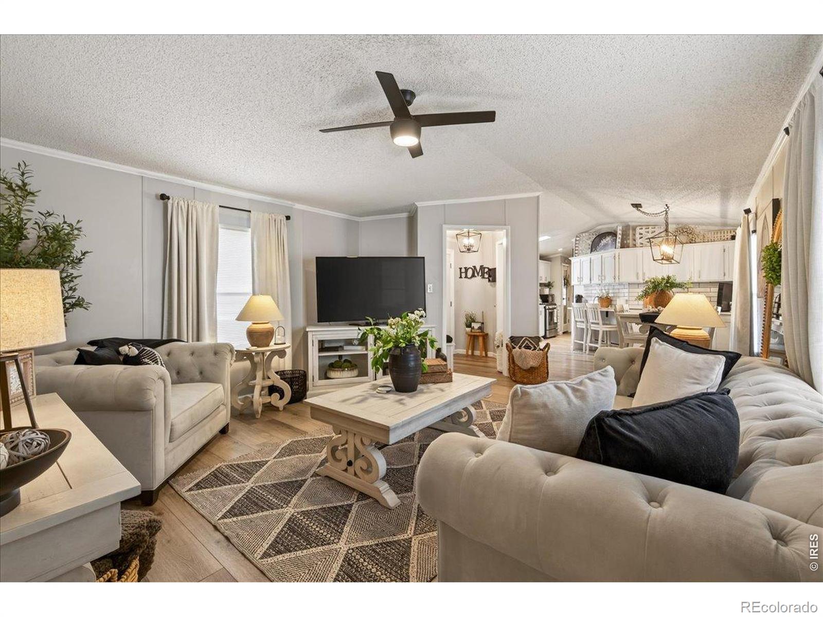 MLS Image #3 for 8410  madison way,denver, Colorado