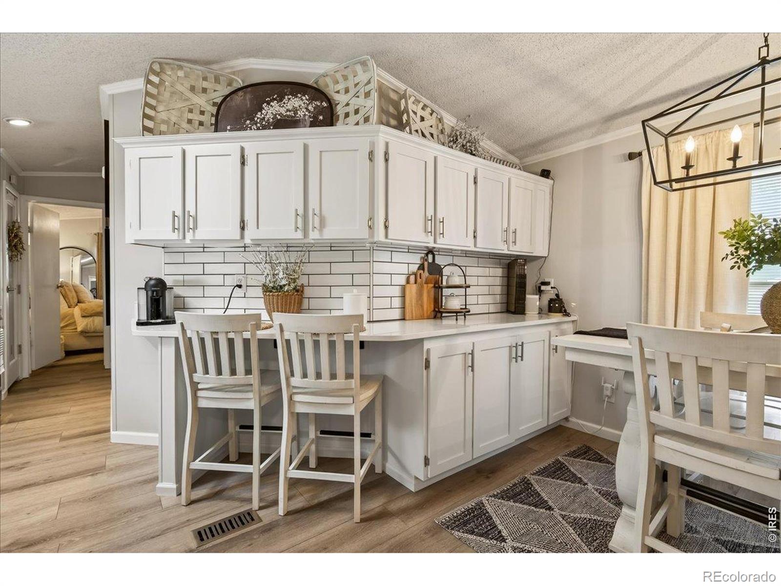 MLS Image #5 for 8410  madison way,denver, Colorado